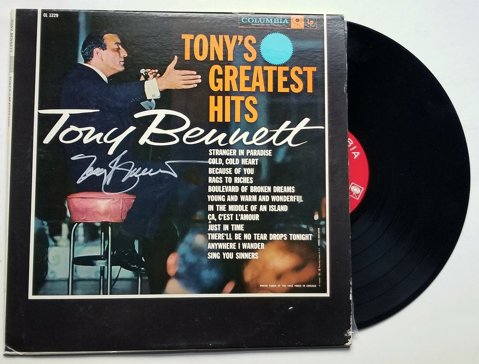 Tony Bennett REAL hand SIGNED Greatest Hits Record Vinyl JSA COA Autographed