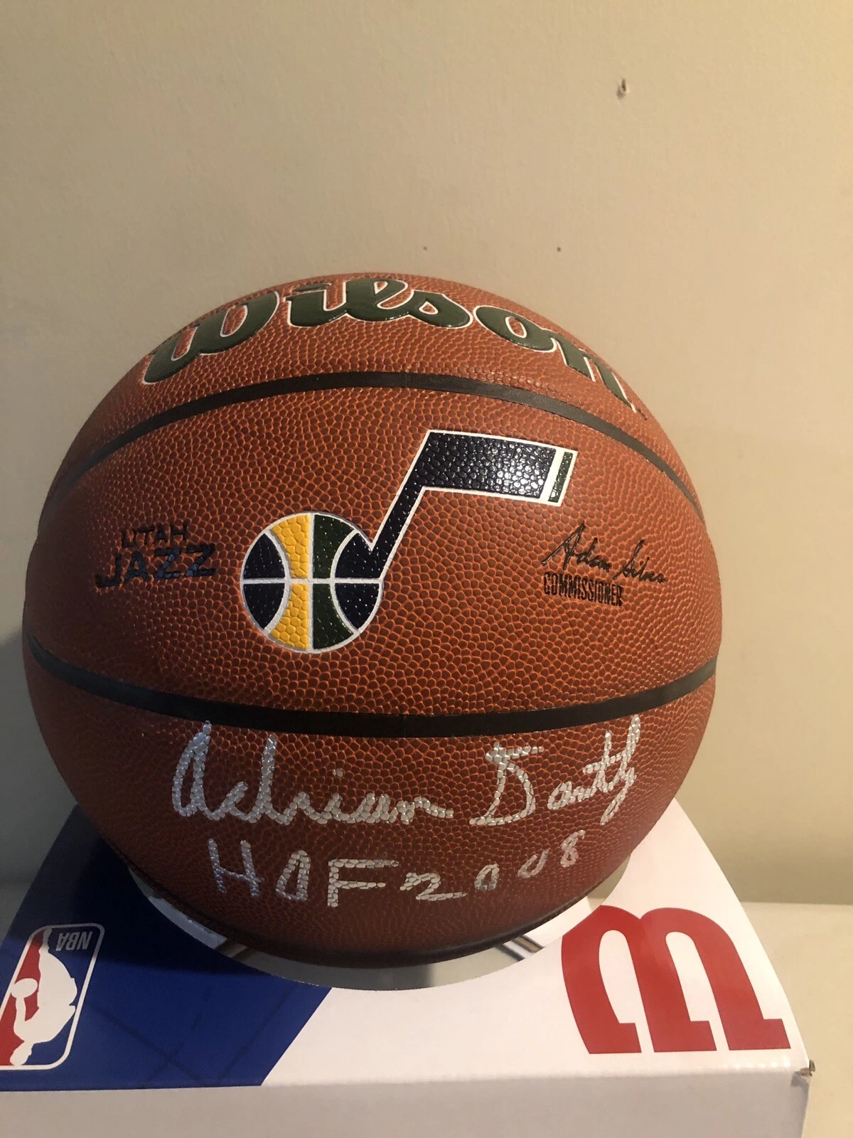 UTAH JAZZ- ADRIAN DANTLEY SIGNED AUTOGRAPH NBA LOGO BASKETBALL TRISTAR COA HOF