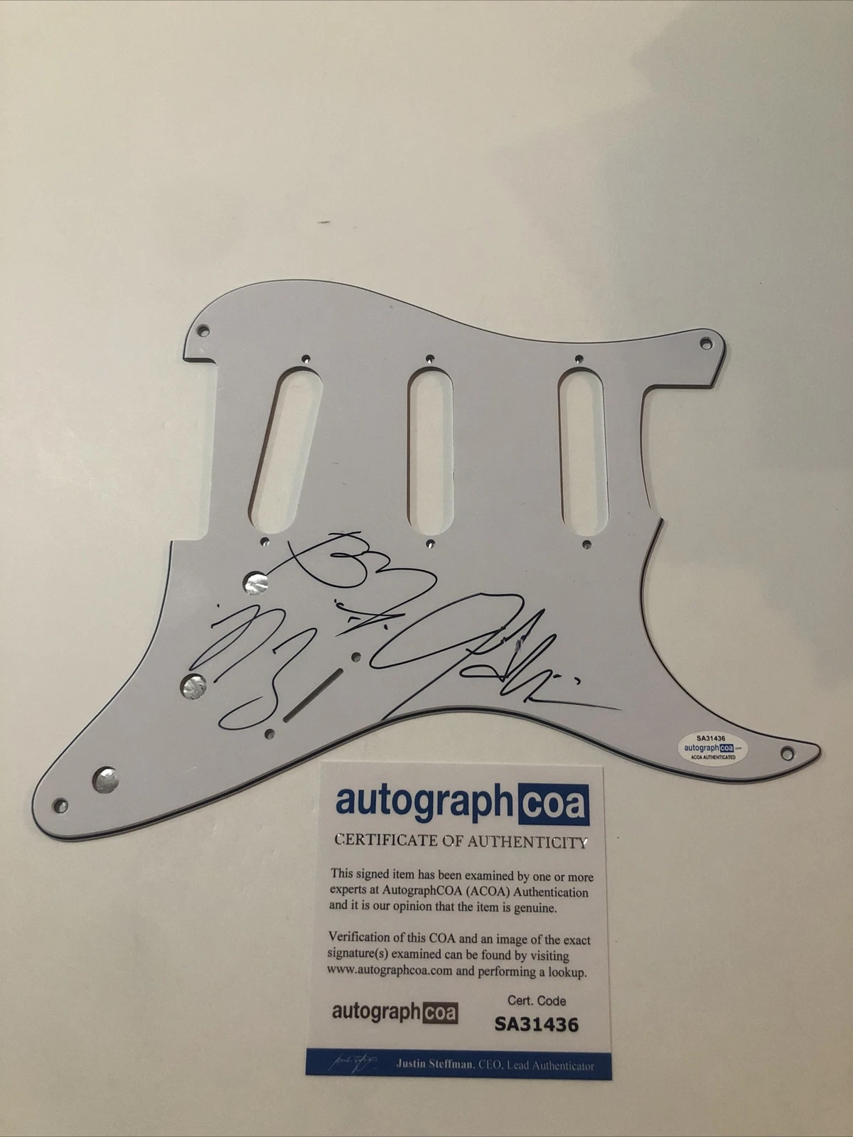 JUDAH & THE LION SIGNED AUTOGRAPH STRAT ELECTRIC PICKGUARD GUITAR ACOA