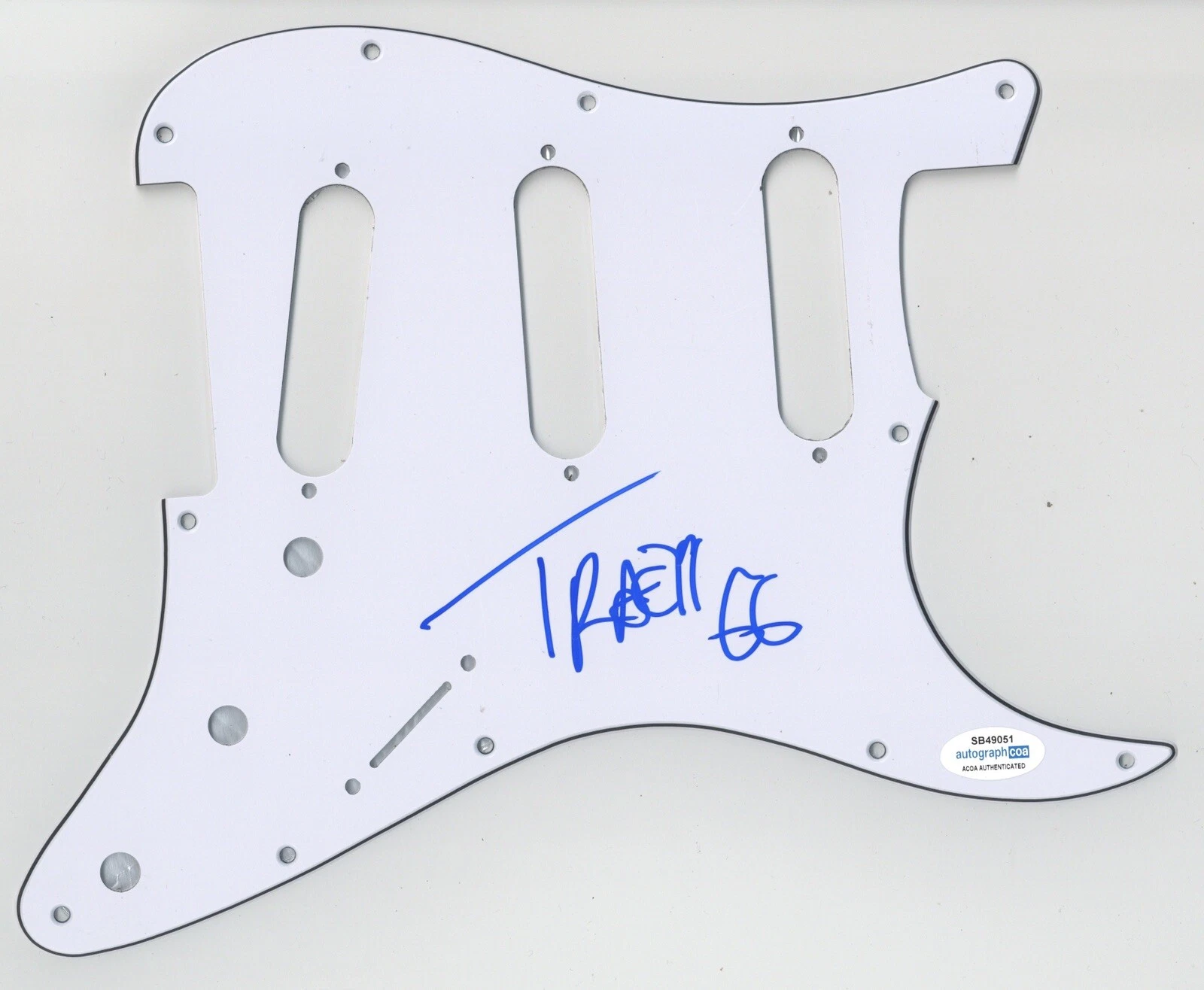 TRACII LA GUNS SIGNED AUTOGRAPH STRAT ELECTRIC PICKGUARD GUITAR ACOA RARE