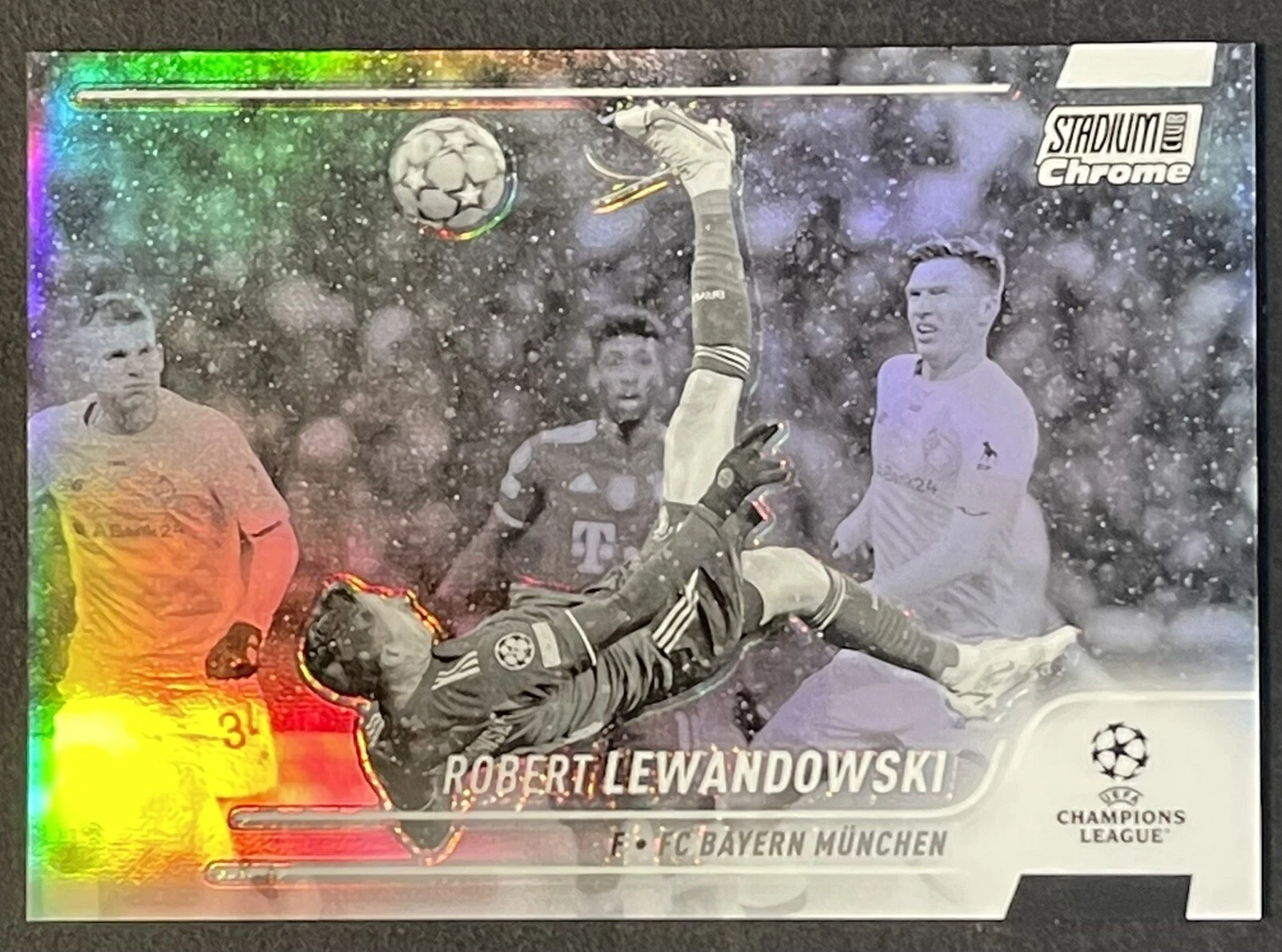 2021-22 Stadium Club Chrome Robert Lewandowski Black White Refractor #/299