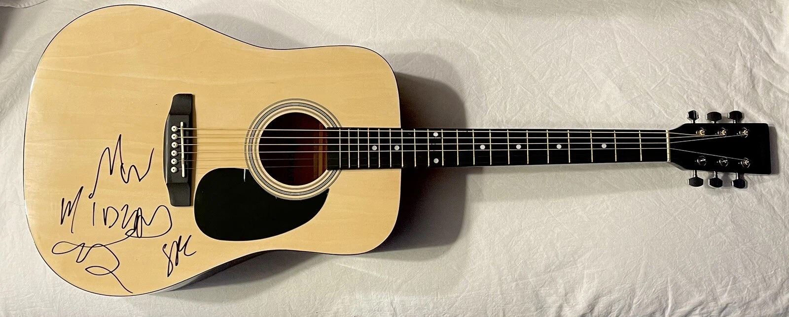 Midland Signed Autographed Drinkin Problem Guitar On Body All 3 PSA/DNA