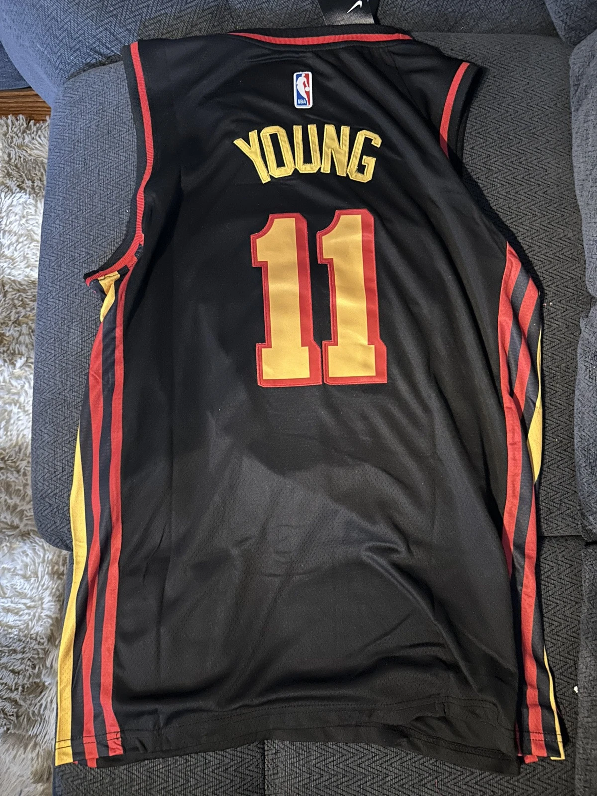 Trae Young Not Signed Jersey XL Atlanta Hawks New Unused NWT