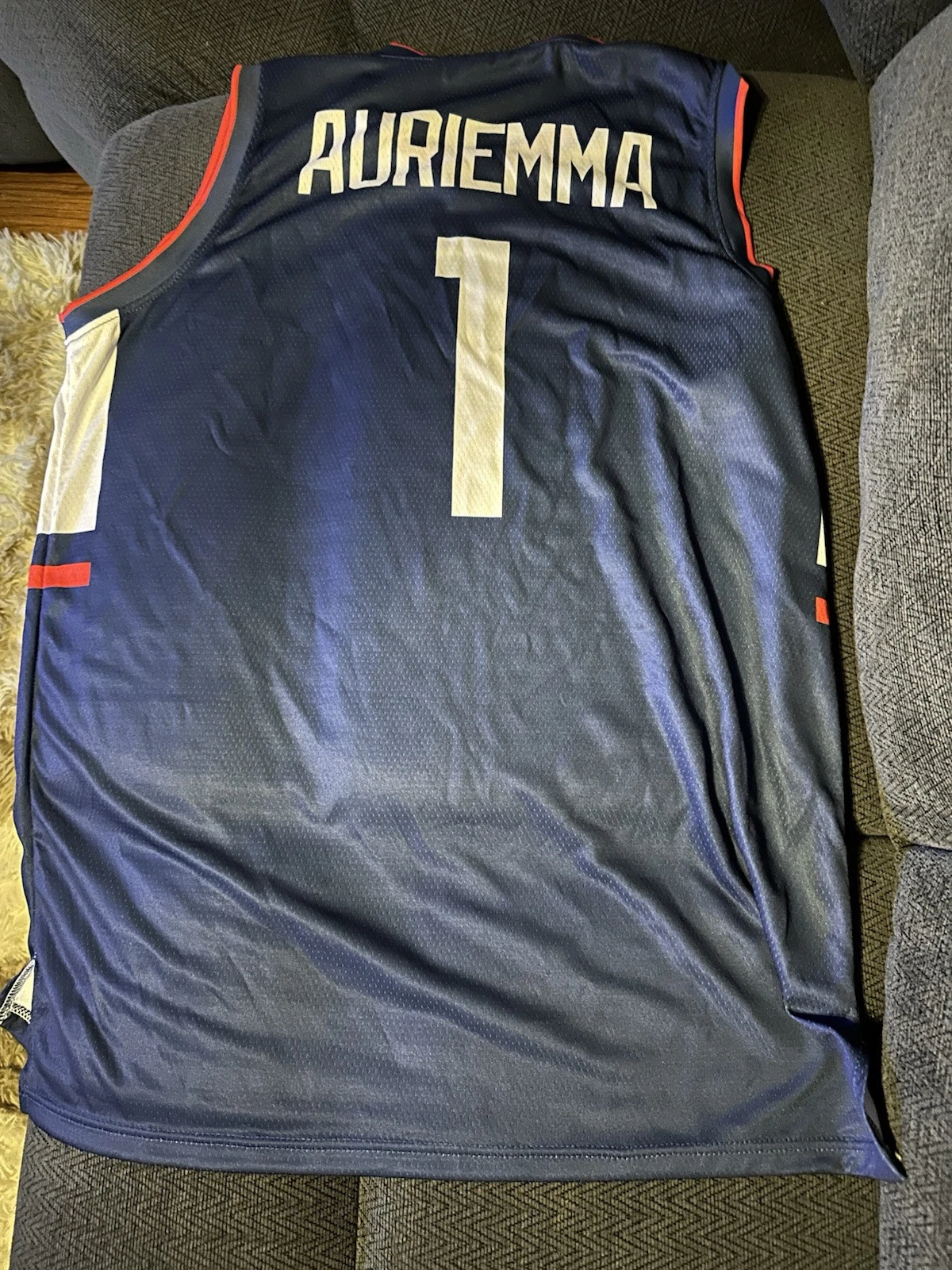 Geno Auriemma Not Signed Or Stitched Jersey XL UConn Huskies New Unused