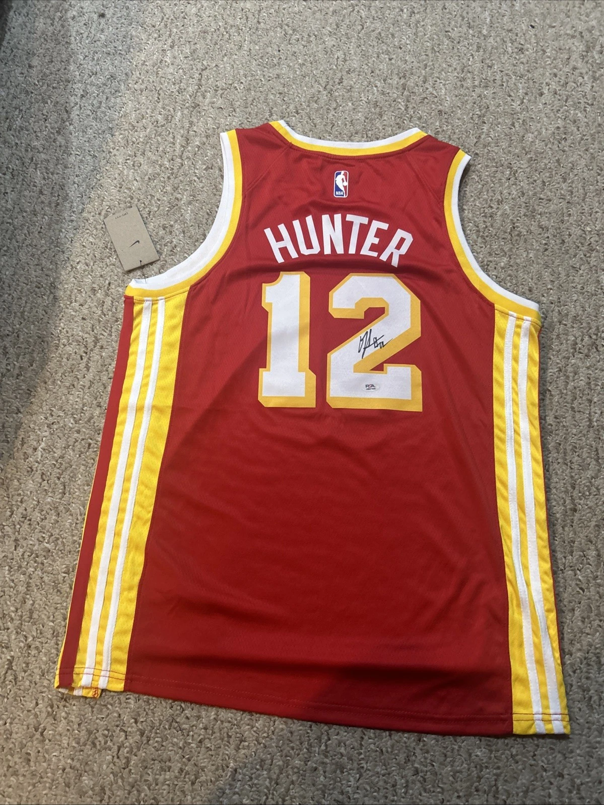 ATLANTA HAWKS- DE’ANDRE HUNTER SIGNED AUTOGRAPH JERSEY PSA COA NBA STAR