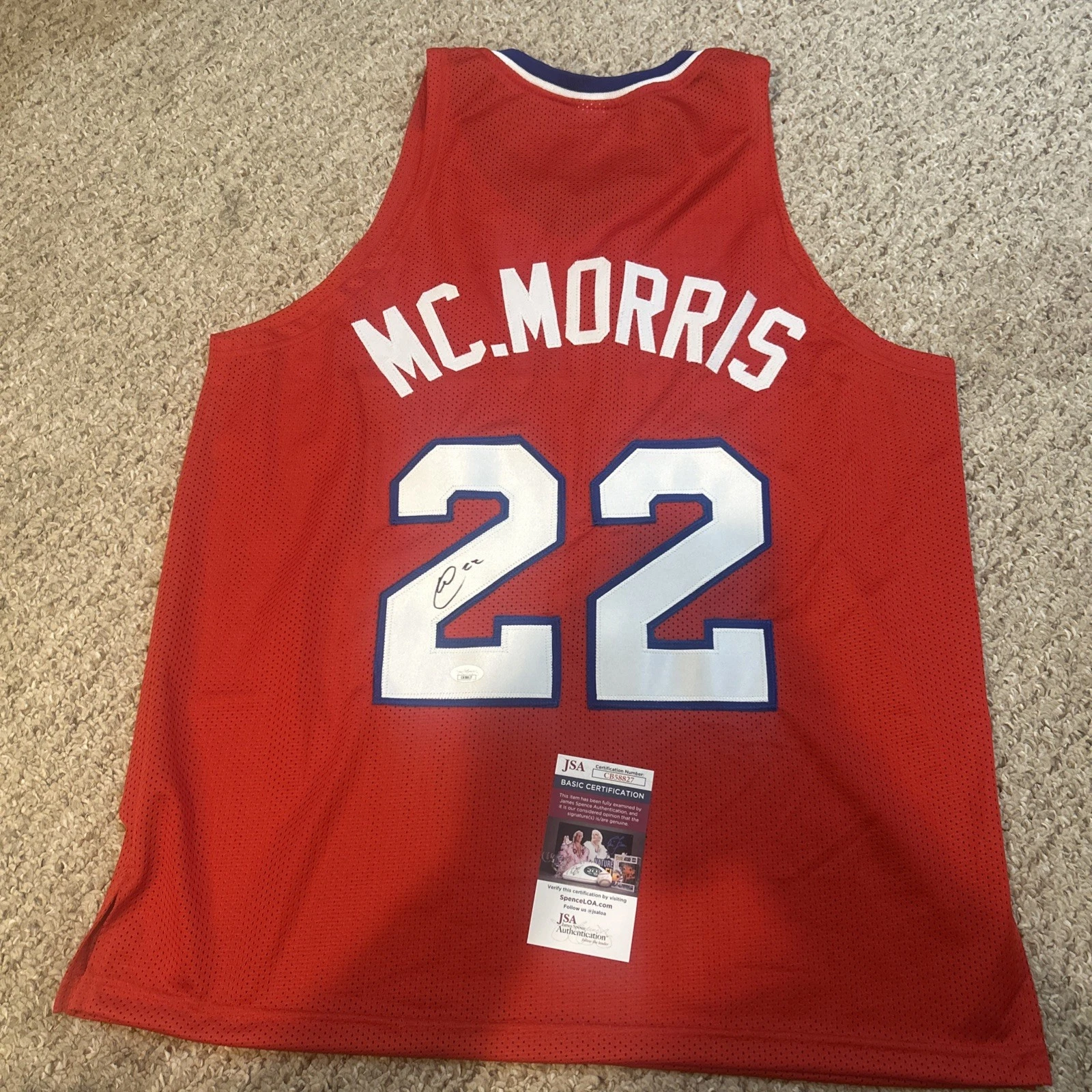 KANSAS JAYHAWKS- MARCUS MORRIS SIGNED AUTOGRAPH JERSEY JSA COA NBA STAR