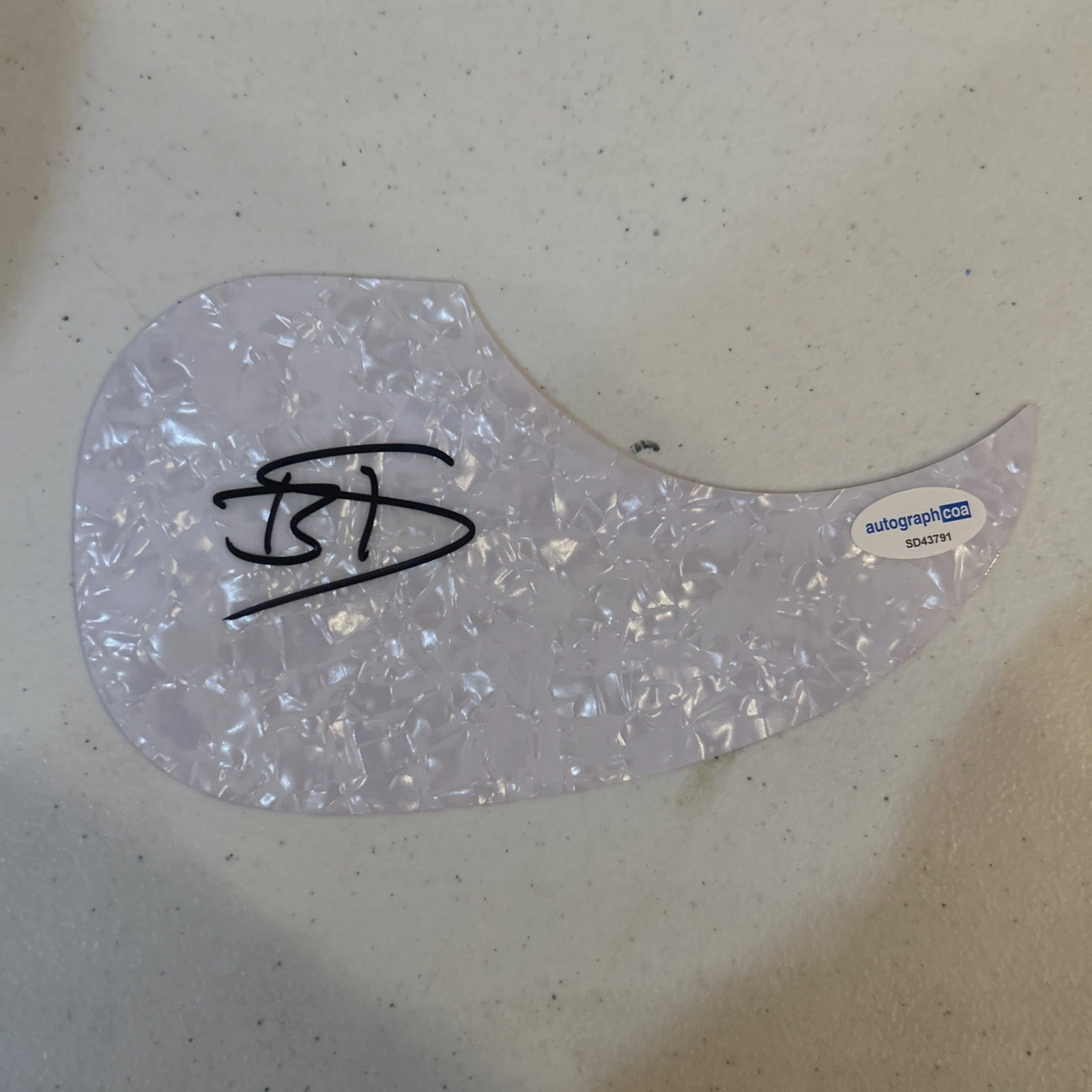 BRIAN KELLEY FLORIDA GEORGIA LINE SIGNED AUTOGRAPH ACOUSTIC PICKGUARD ACOA