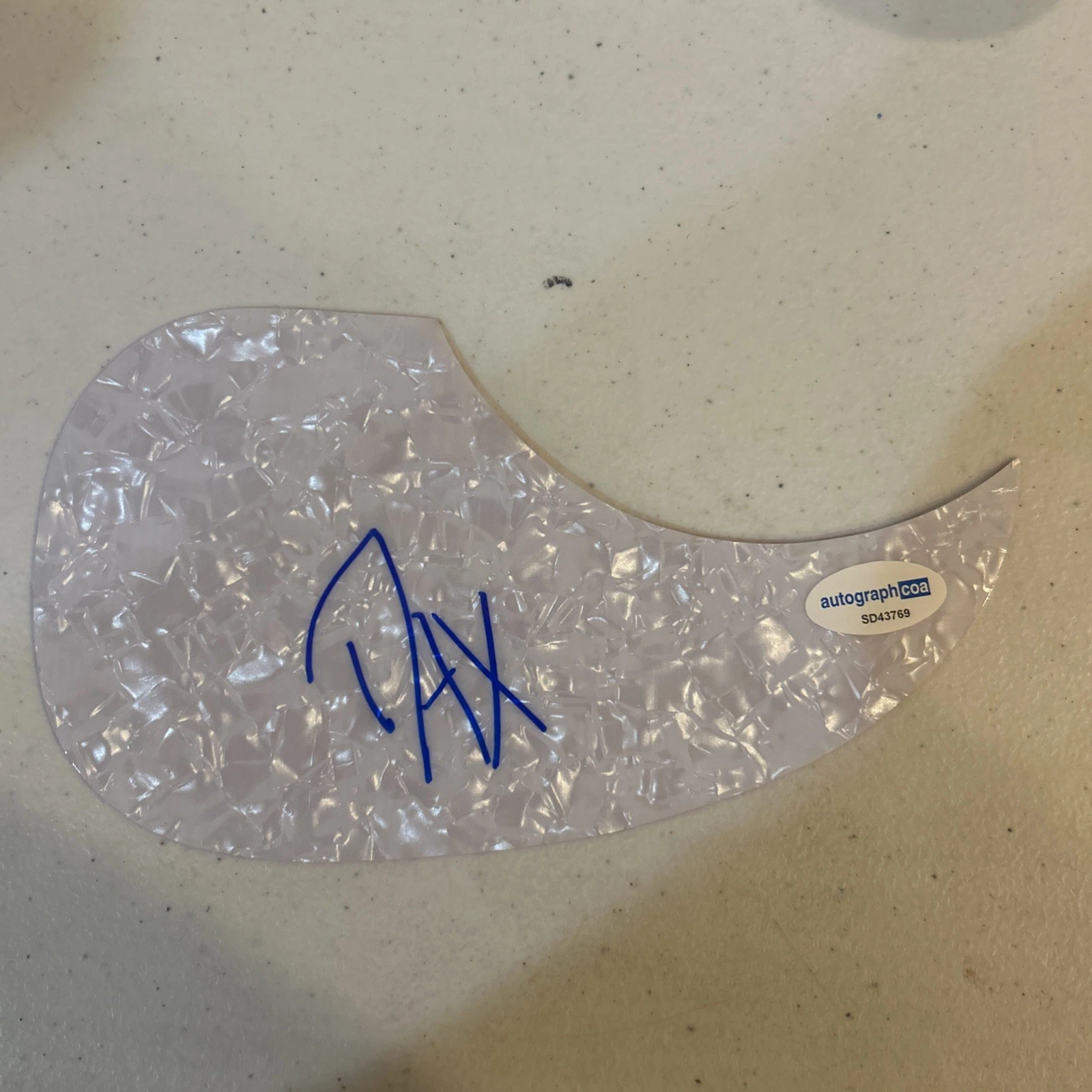 DAX COUNTRY RAPPER SIGNED AUTOGRAPH ACOUSTIC GUITAR PICKGUARD ACOA