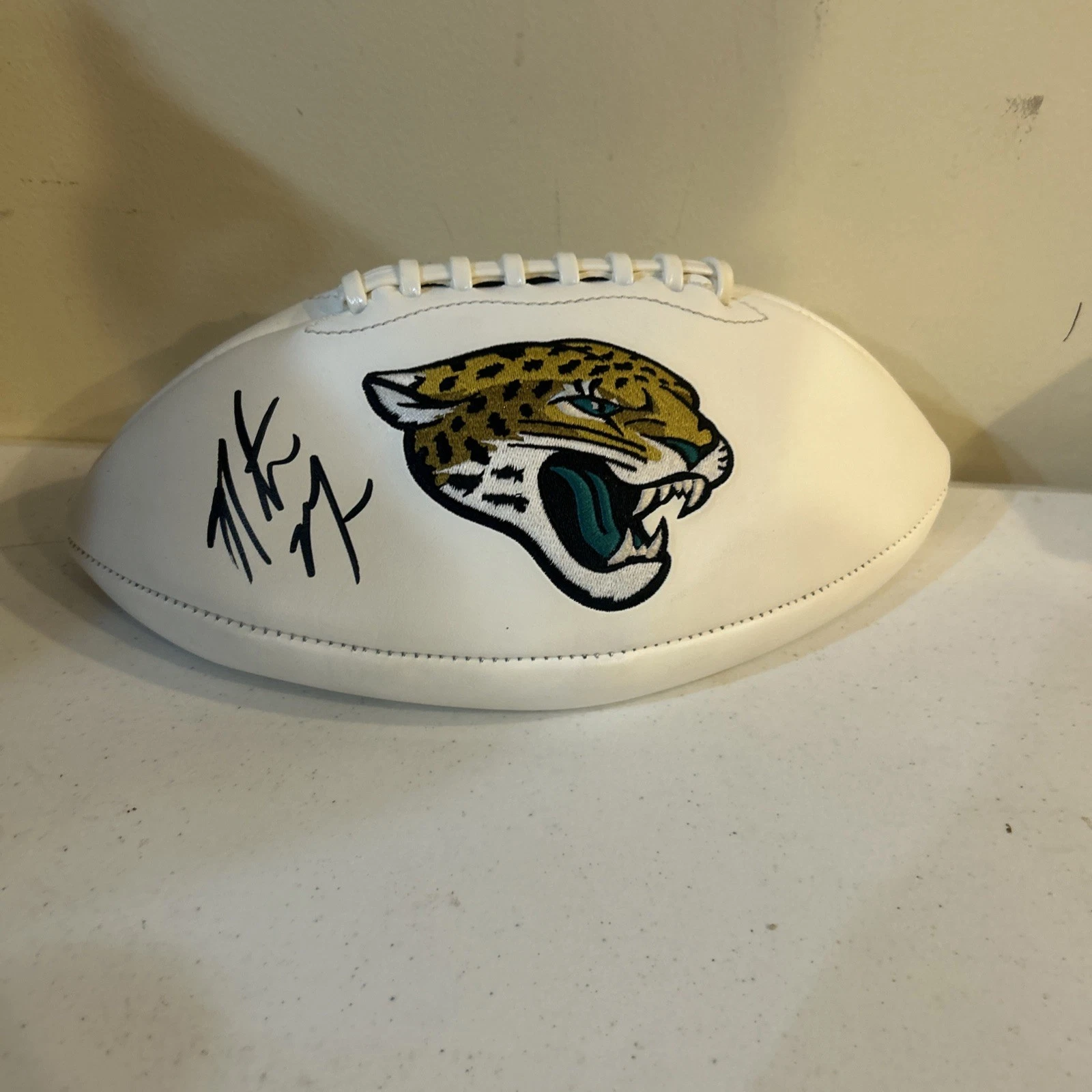 JACKSONVILLE JAGUARS- NATRONE MEANS SIGNED AUTOGRAPH LOGO FOOTBALL PSA DNA COA