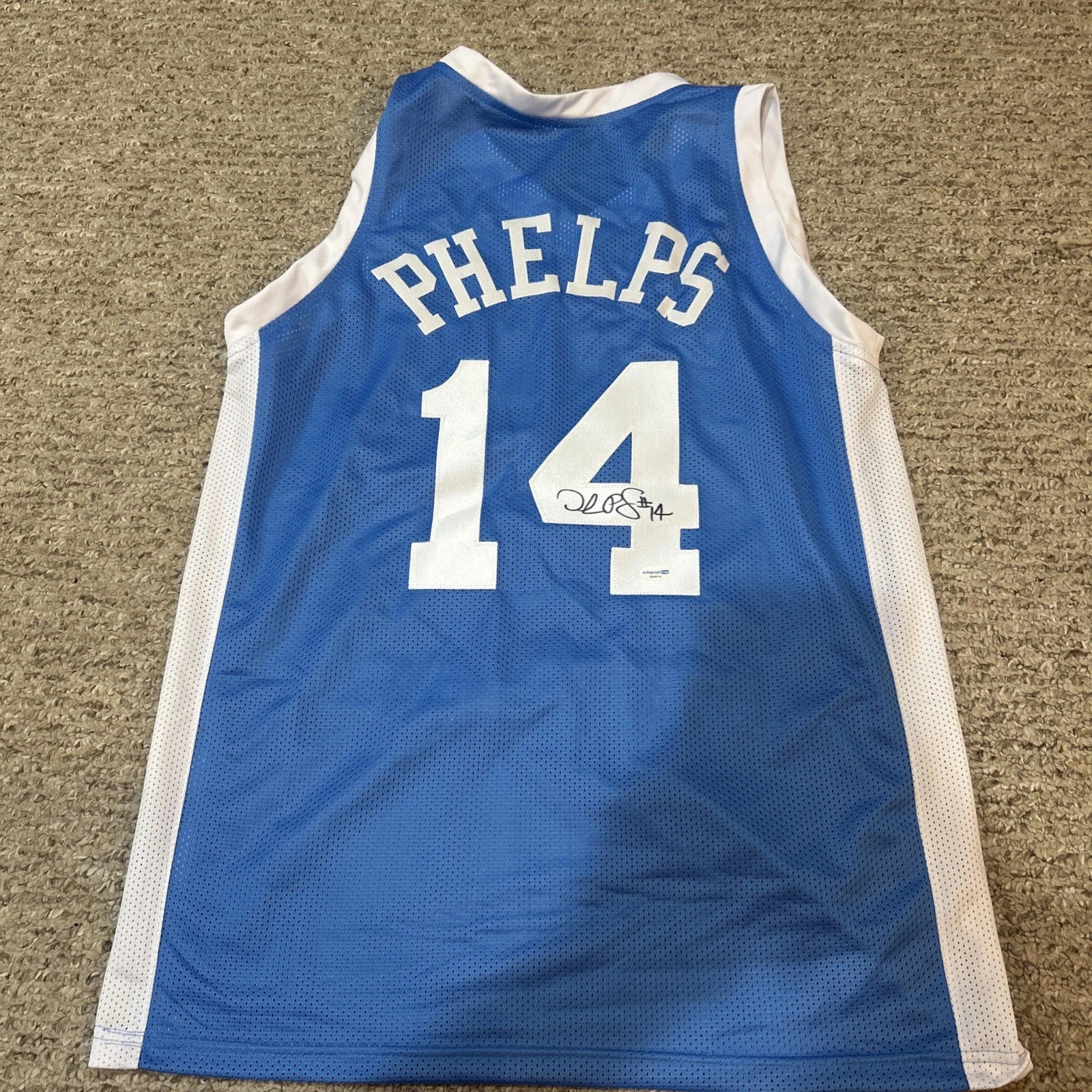 NORTH CAROLINA TAR HEELS- DERRICK PHELPS SIGNED AUTOGRAPH JERSEY ACOA BASKETBALL