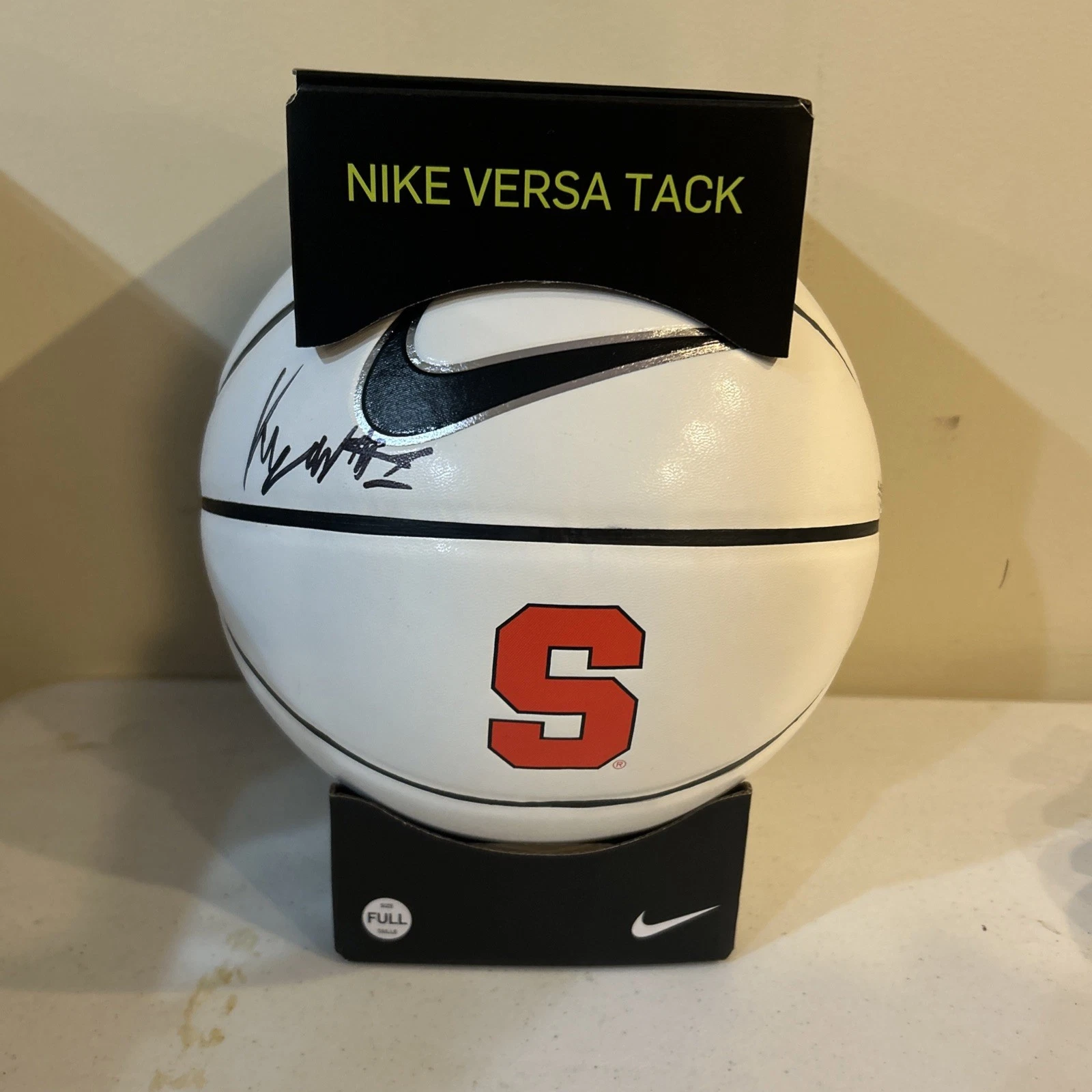 SYRACUSE ORANGE- KIYAN ANTHONY SIGNED AUTOGRAPH LOGO BASKETBALL JSA COA CUSE