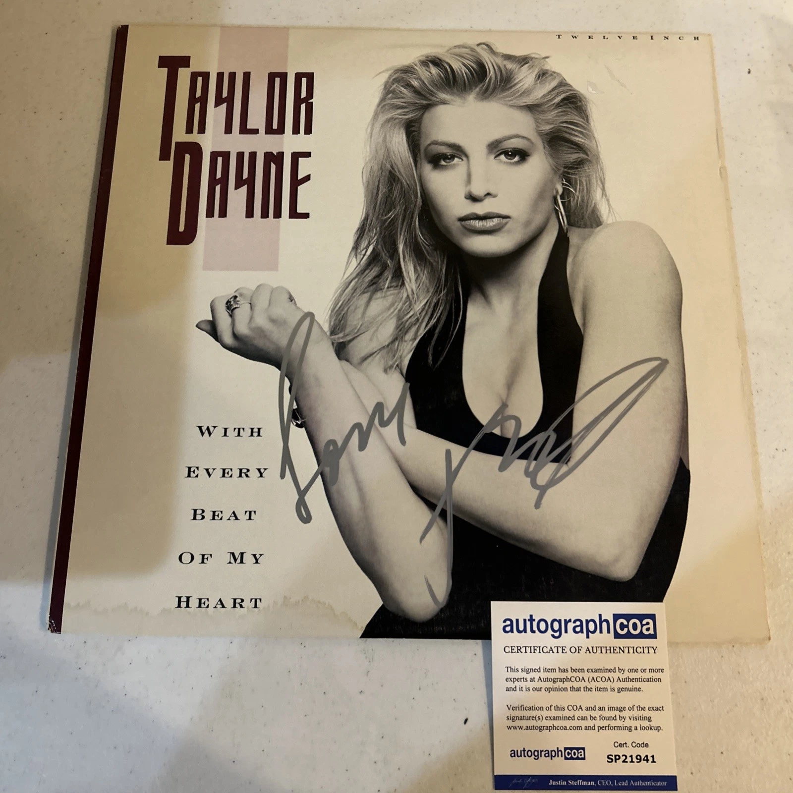 TAYLOR DAYNE SIGNED AUTOGRAPH VINYL ALBUM ACOA WITH EVERY BEAT OF MY HEART LP