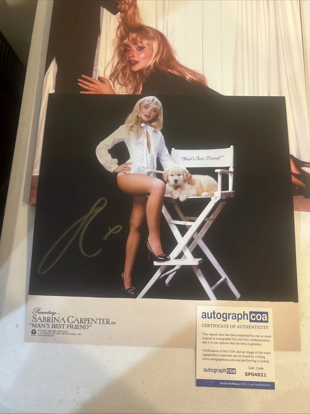 SABRINA CARPENTER SIGNED AUTOGRAPH VINYL ALBUM INSERT ACOA MANS BEST FRIEND LP