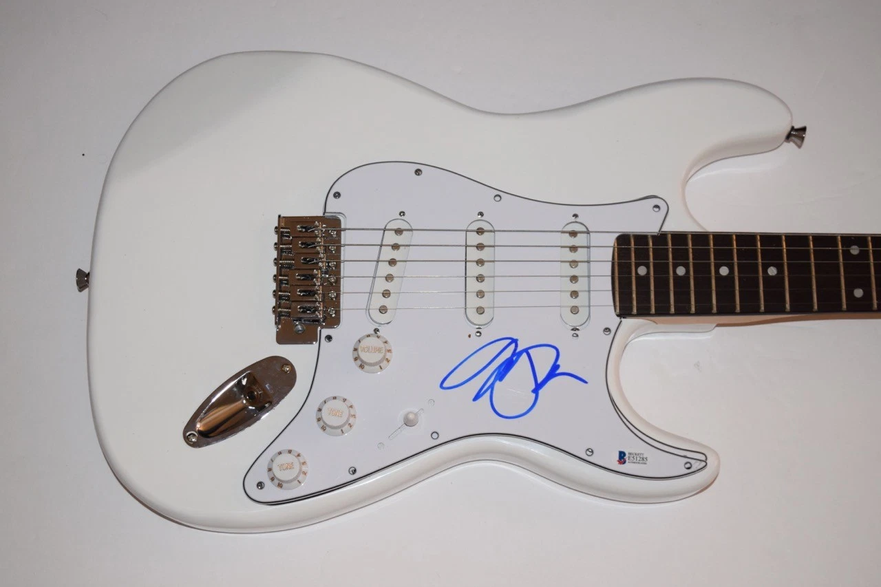 Lauryn Hill Signed Autograph Electric Guitar THE FUGEES Beckett BAS COA