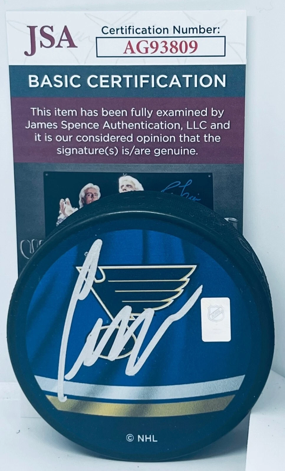 Craig Berube signed St. Louis Blues Reverse Retro Puck autographed JSA