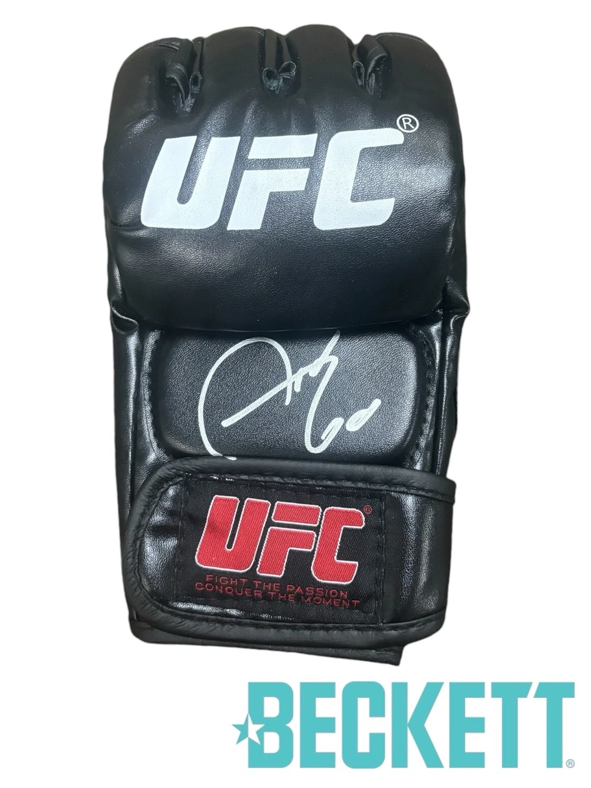 Kai Asakura Signed Autographed UFC Fighter Glove BECKETT BAS AUTO Japan UFC 310