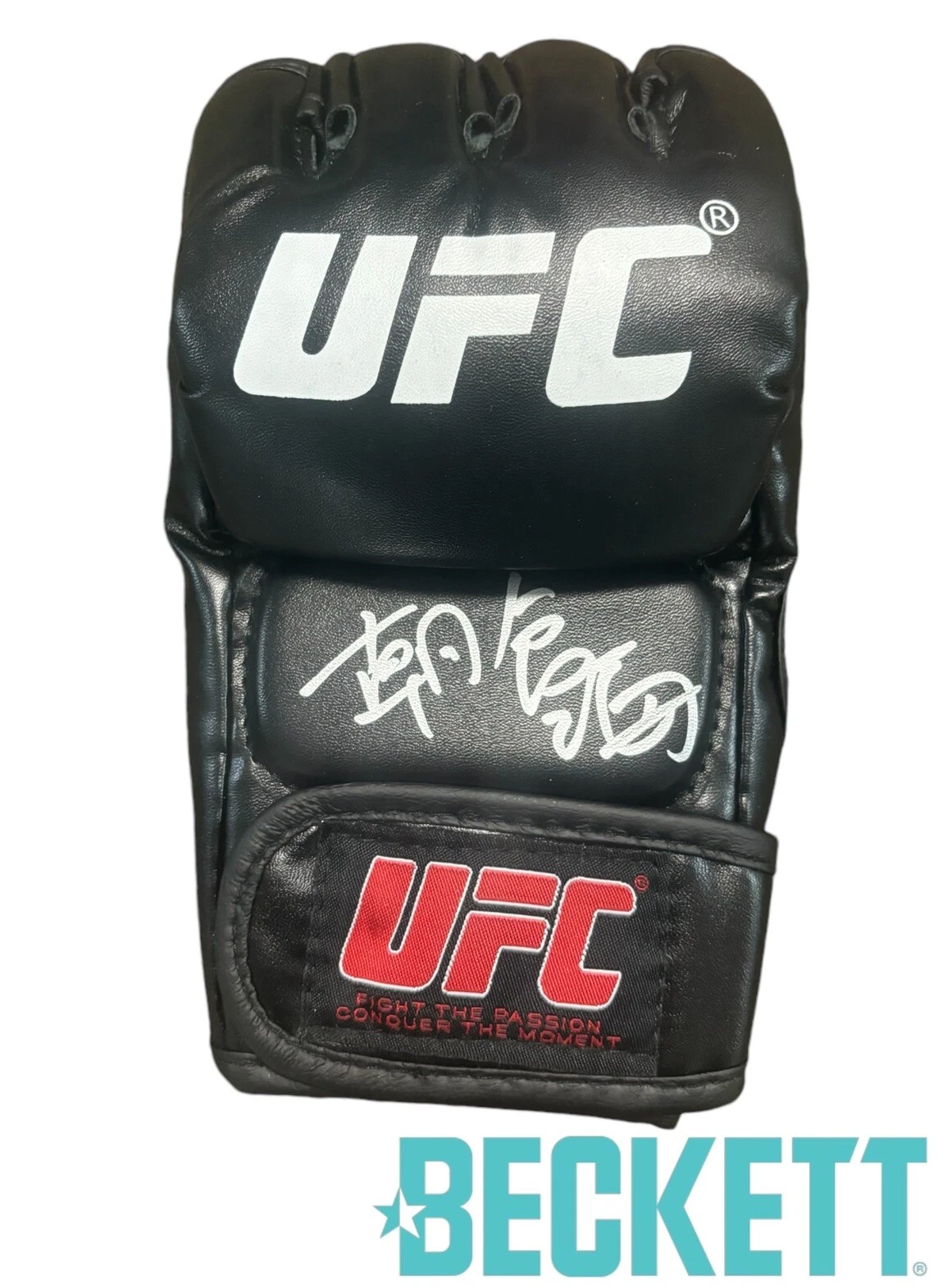 Kai Asakura Signed UFC Fighter Glove BECKETT BAS KANJI AUTO Japan UFC 310