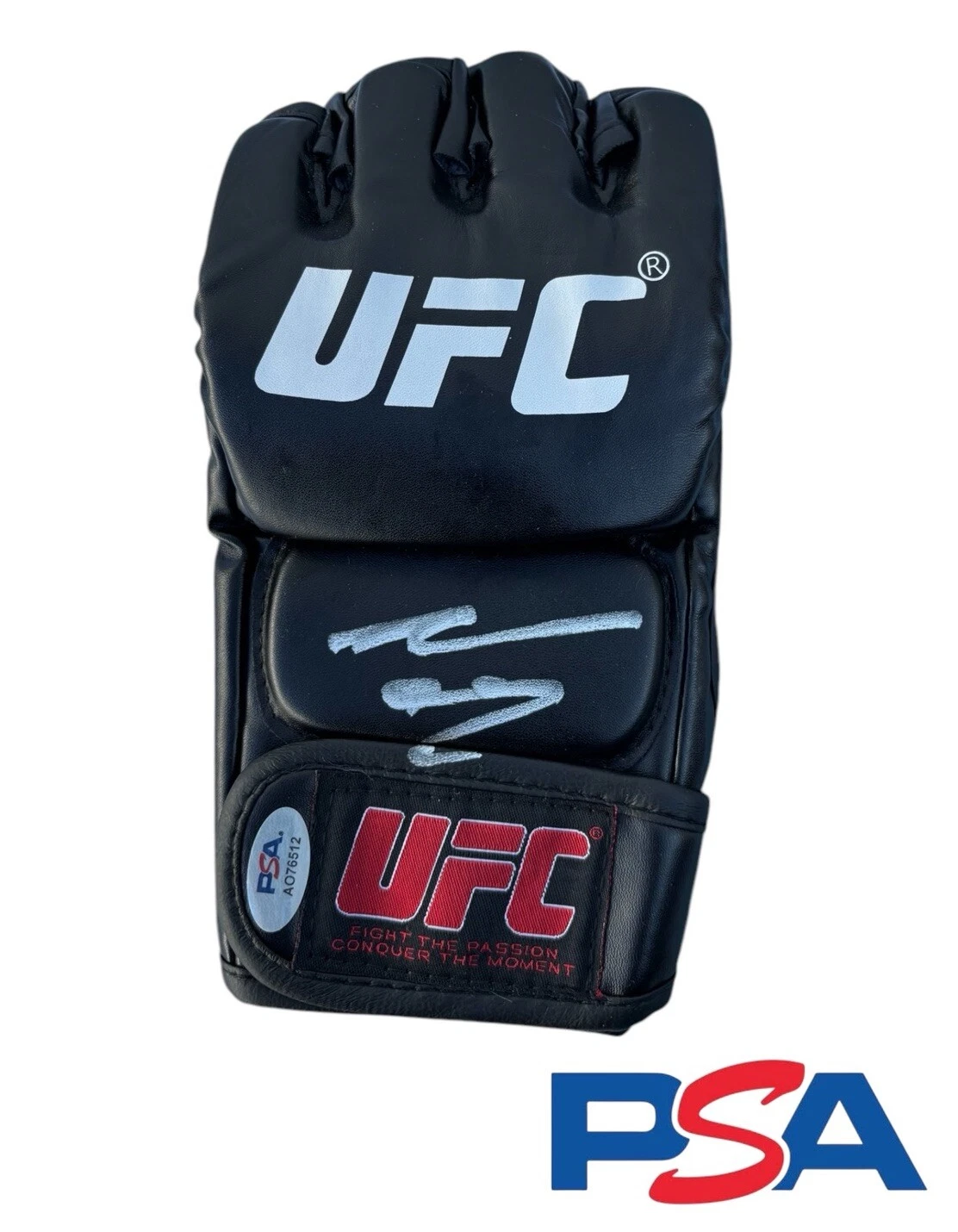 Nate Diaz Signed Autographed UFC Fight Glove PSA/DNA AUTO MMA LEGEND 209