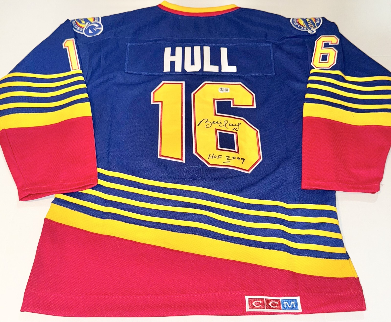 Brett Hull signed St. Louis Blues jersey W/ HOF Inscription #1 Beckett Witnessed