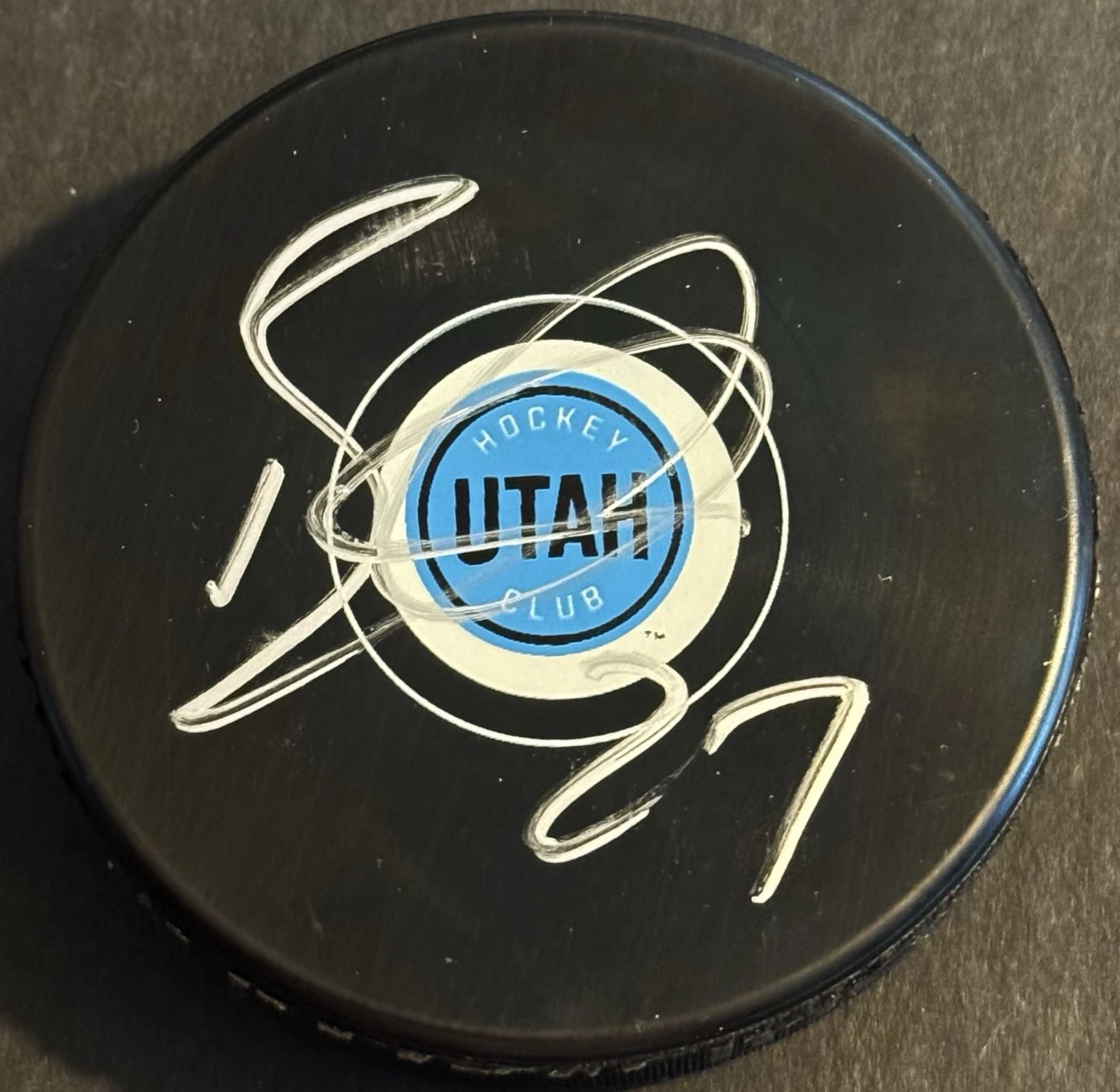 Barrett Hayton Signed Autographed Utah Hockey Club Logo Puck Beckett COA