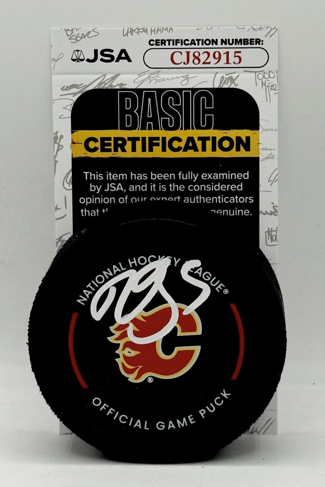 Mark Giordano signed Calgary Flames Official Game Puck autographed JSA