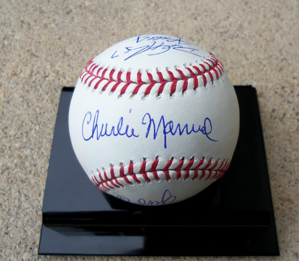 PHILADELPHIA PHILLIES TEAM SIGNED BASEBALL COA! PROOF!  MANUEL, PENCE, IBANEZ++