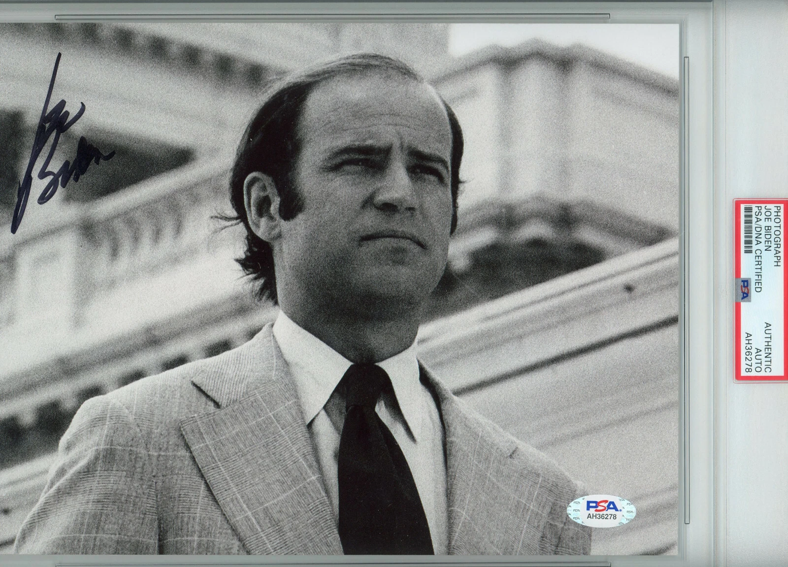 PSA/DNA 46th US President JOE BIDEN Signed Autographed Historical 8x10 Photo