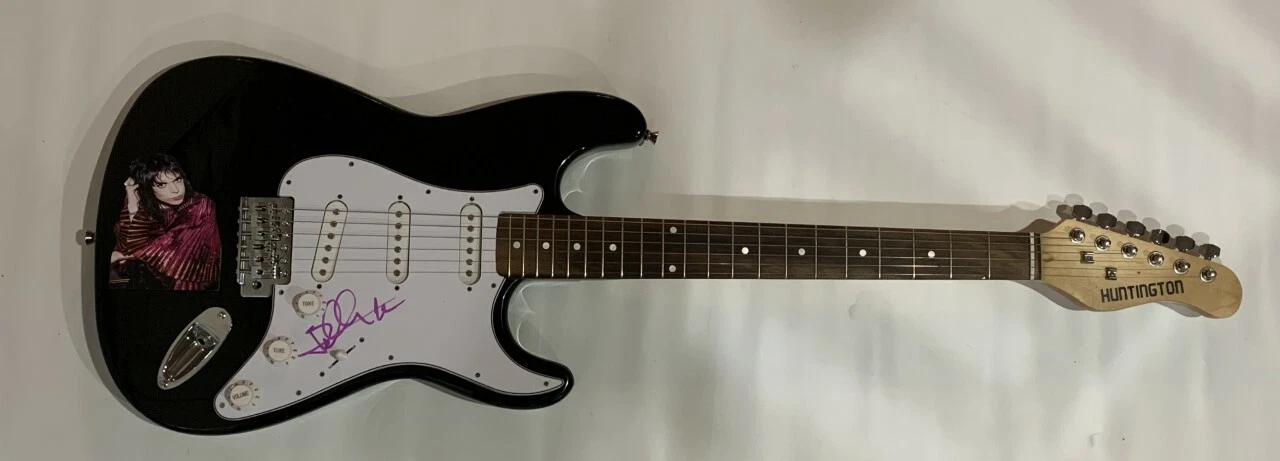LUKE SPILLER SIGNED BLACK ELECTRIC GUITAR THE STRUTS AUTOGRAPHED PROOF 1 JSA COA