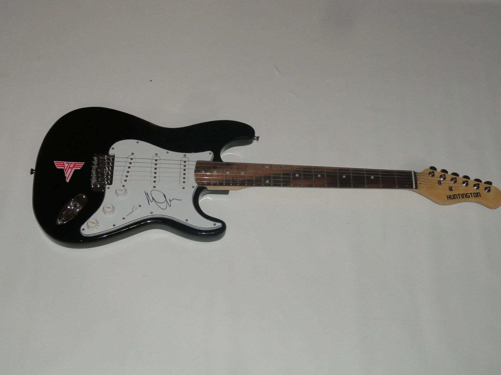 MICHAEL ANTHONY SIGNED BLACK ELECTRIC GUITAR VAN HALEN AUTOGRAPHED PROOF JSA COA