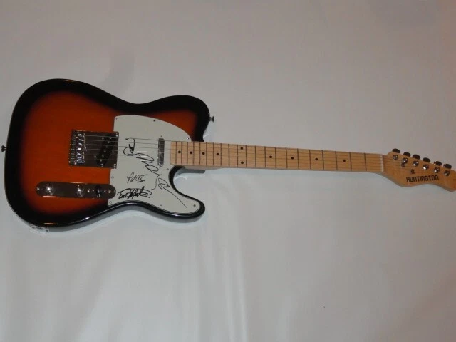 MR BIG SIGNED ELECTRIC GUITAR ERIC MARTIN PAUL GILBERT BILLY SHEEHAN PAT JSA COA