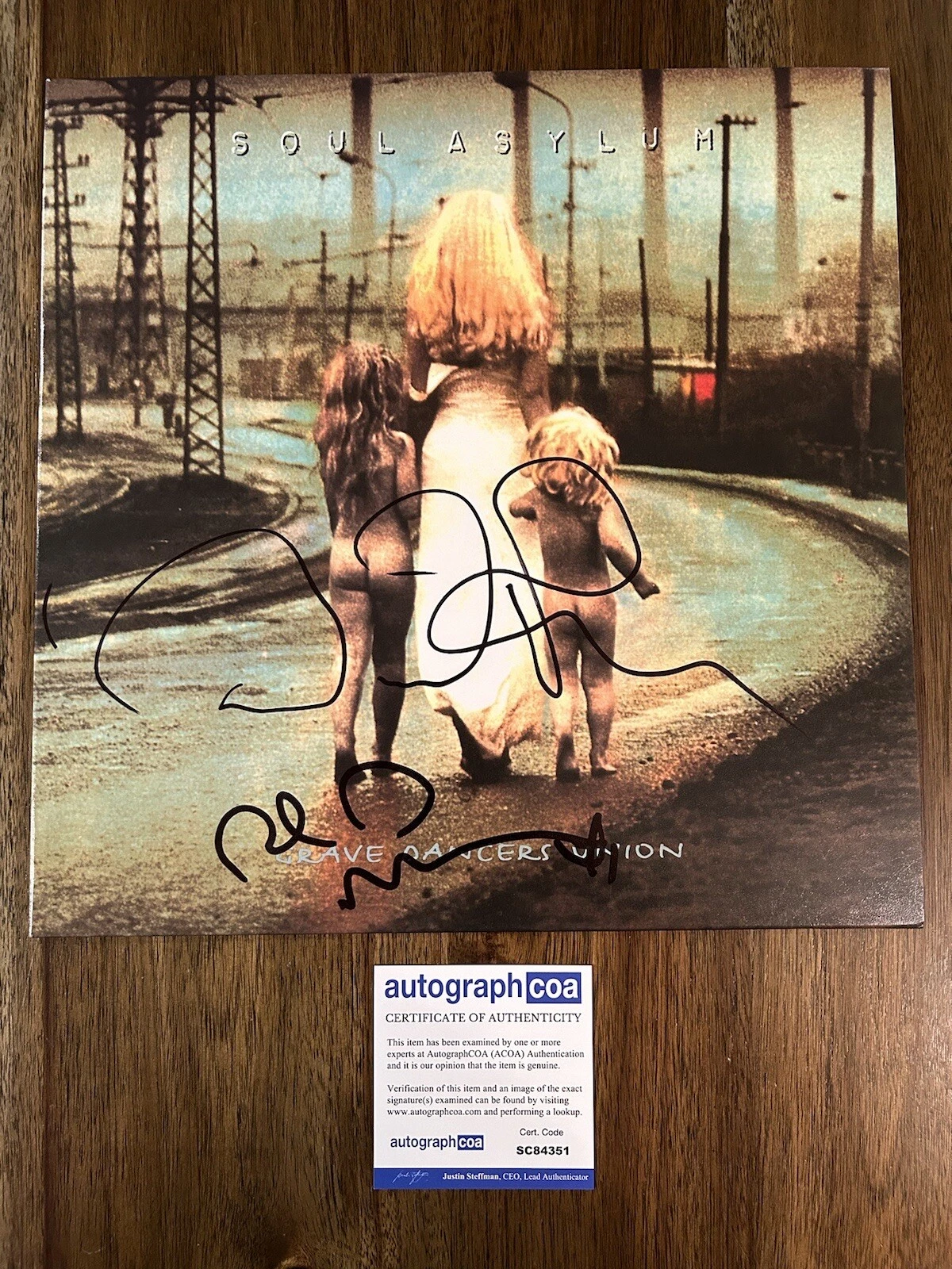 Dave Pirner & Dan Murphy ‘Soul Asylum’ Signed Vinyl ‘Grave Dancers Union’ ACOA