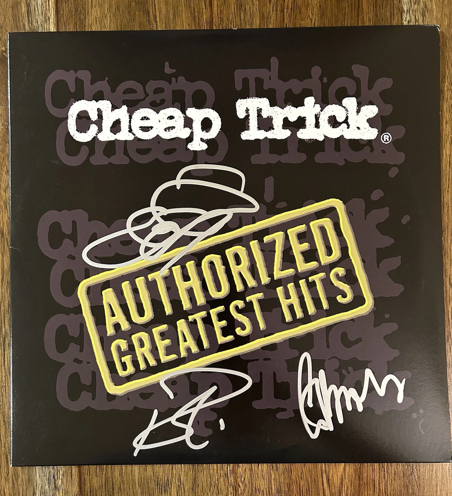 ‘Cheap Trick’ Band Signed Vinyl Album ‘Greatest Hits’ ‘Robin Zander’ Tom & Rick