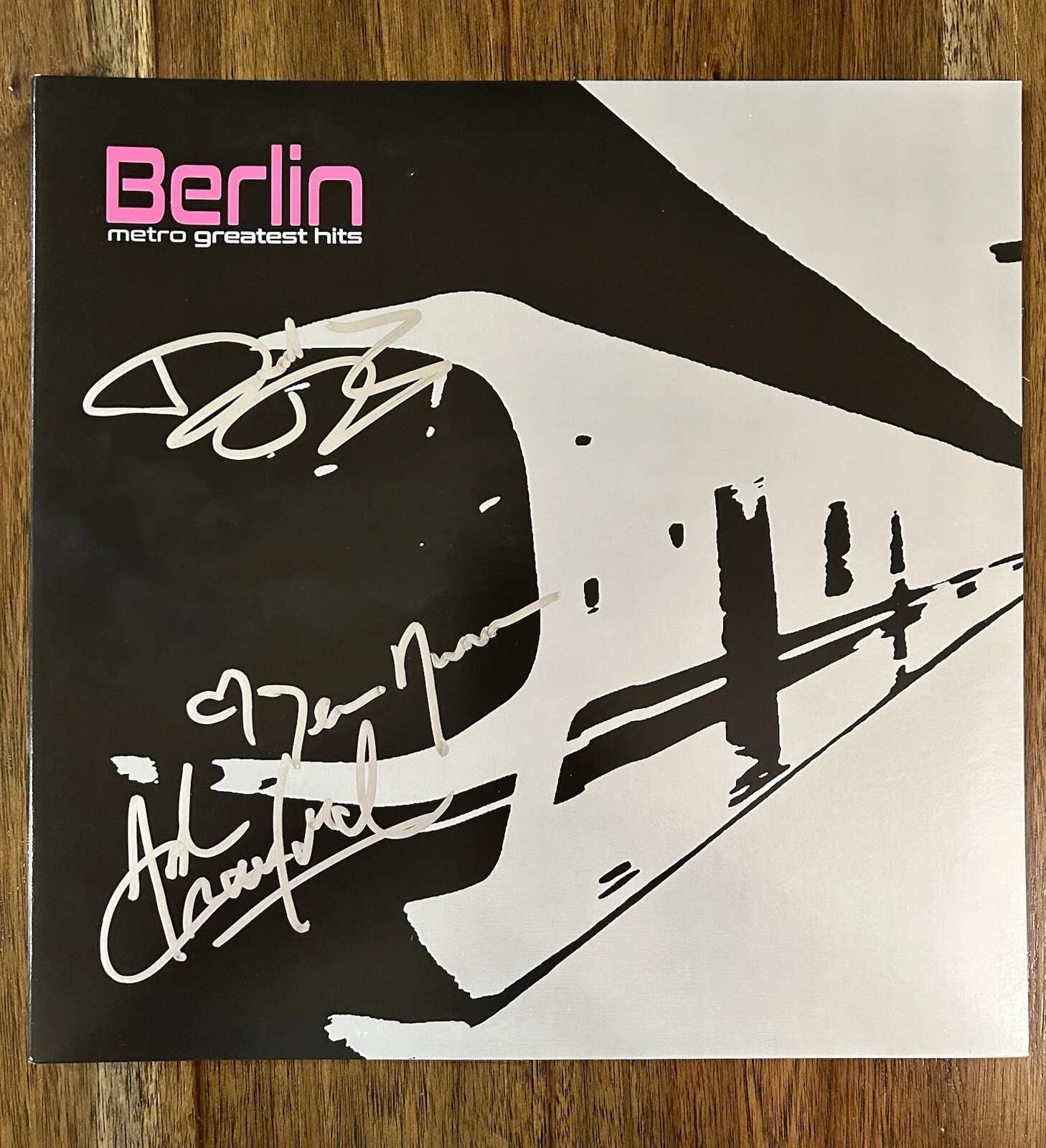‘BERLIN’ BAND SIGNED VINYL ALBUM ‘GREATEST HITS’ TERRI NUNN +2 PROOF COLLECTIBLE MEMORABILIA