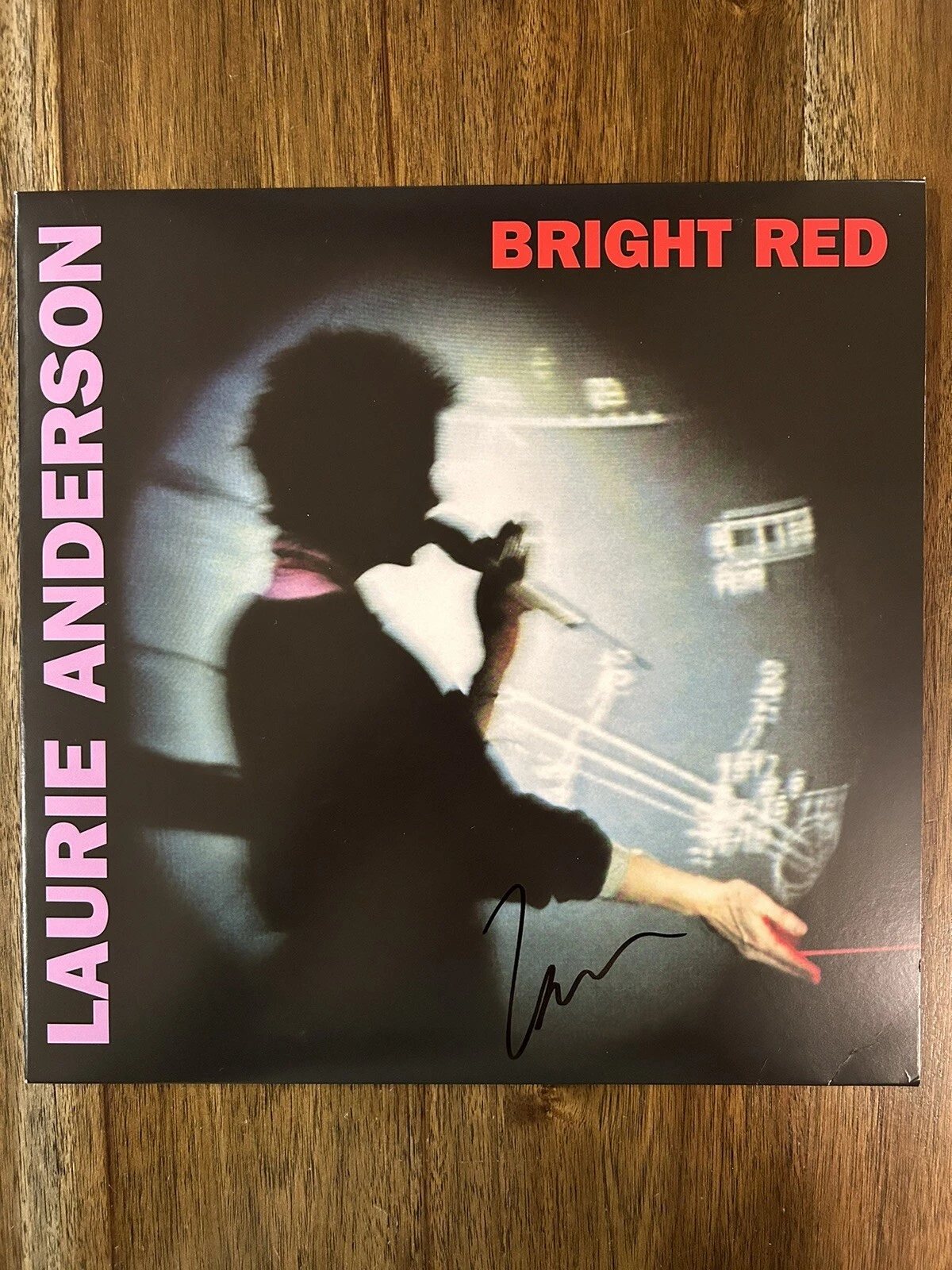 ‘Laurie Anderson’ Signed Vinyl Album ‘Bright Red’ Beckett Certified RARE