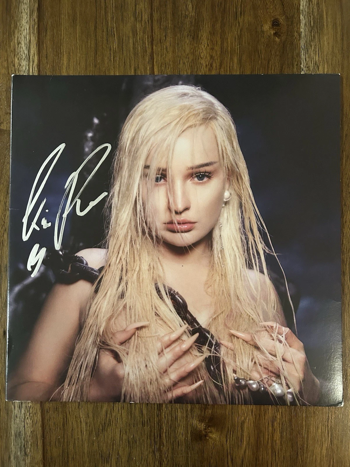 Kim Petras ‘Feed The Beast’ Signed Vinyl Album Beckett Certified