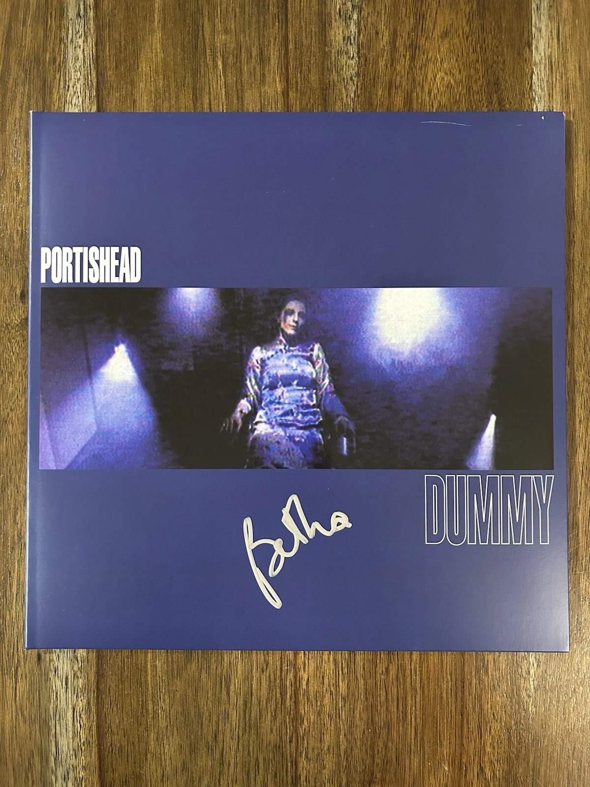Beth Gibbons ‘Portishead’ Band Signed Vinyl Album ‘Dummy’ Beckett
