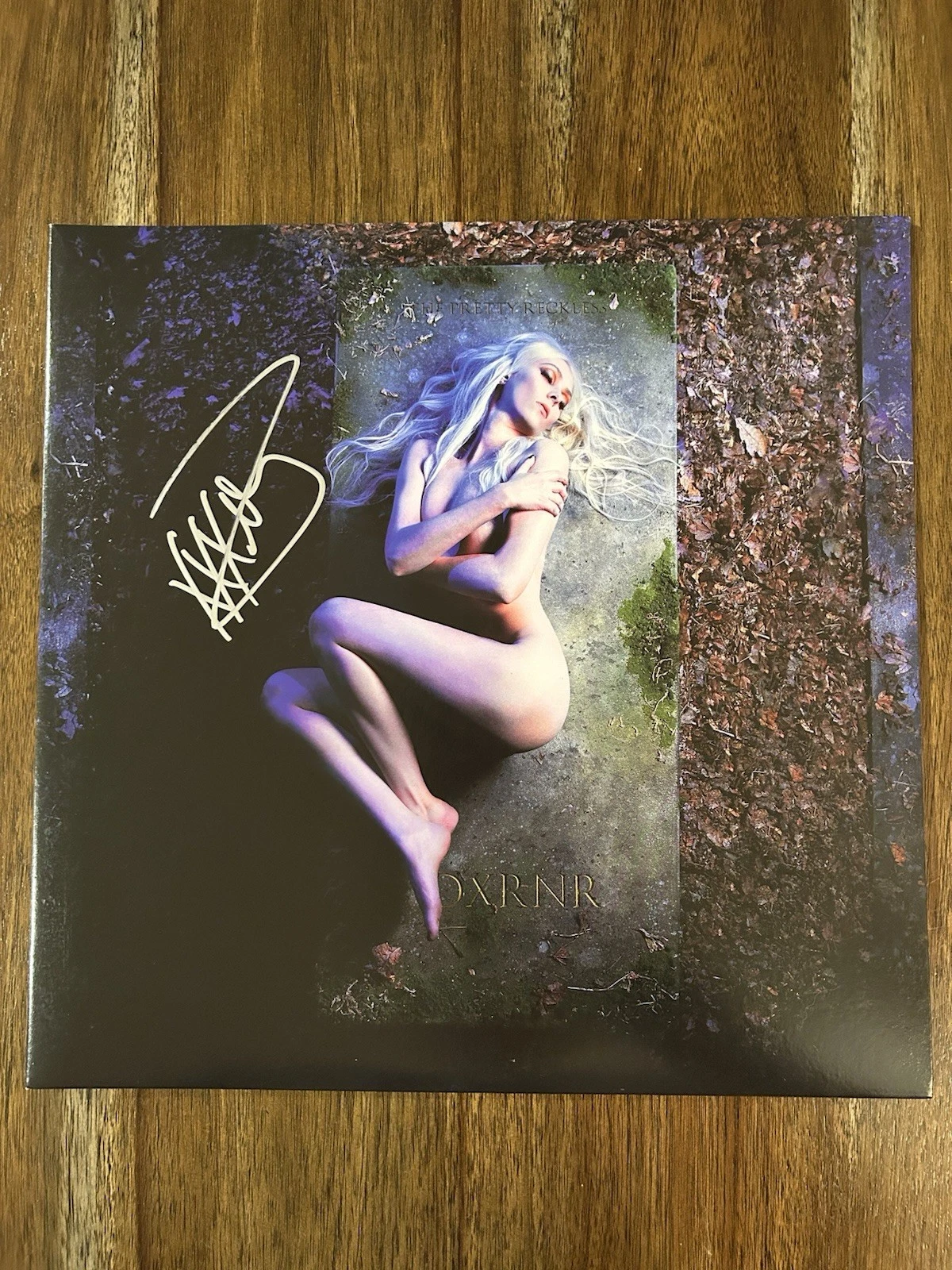 Taylor Momsen The Pretty Reckless Signed Death By Rock Roll Vinyl Album Beckett