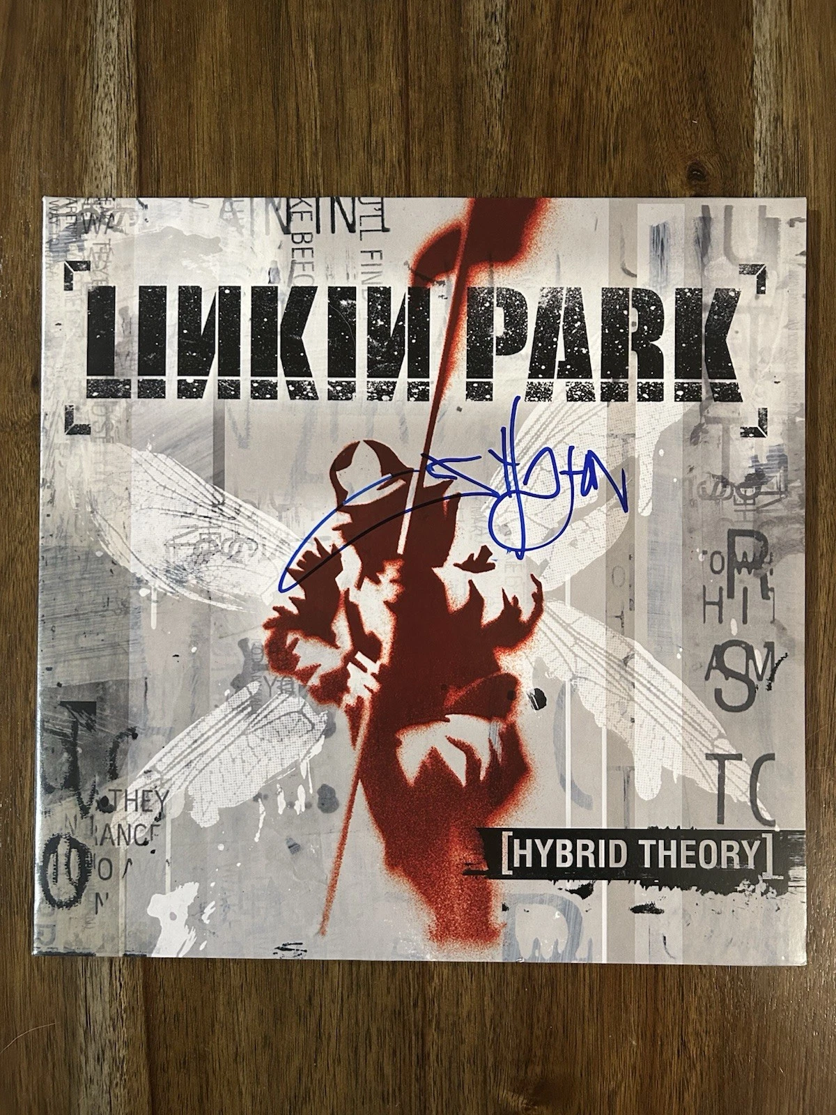 Joe Hahn ‘Linkin Park’ Band Signed Vinyl Album ‘Hybrid Theory’ Beckett Certified