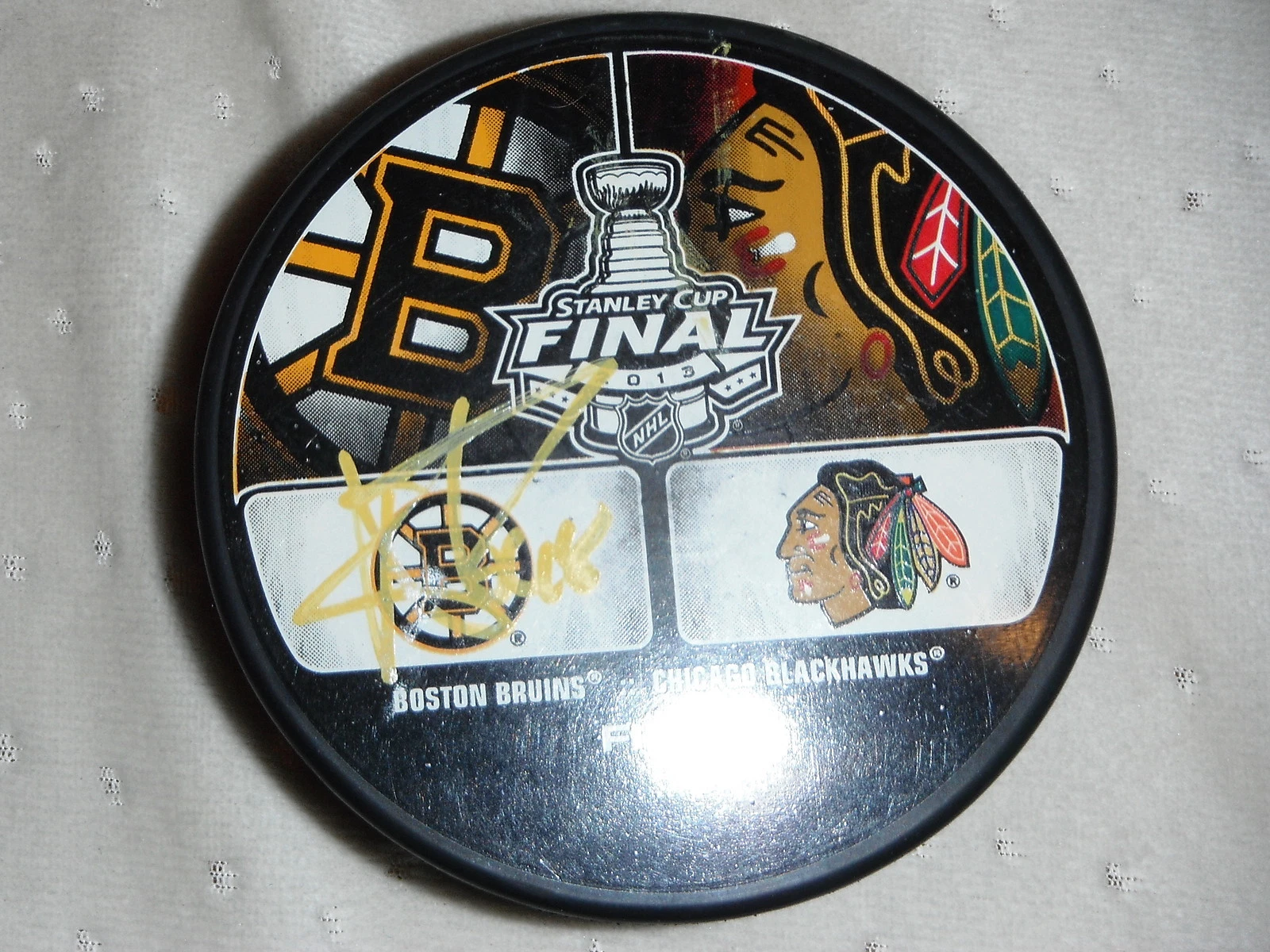 2013 BOSTON BRUINS AARON JOHNSON SIGNED STANLEY CUP PUCK ZZ COLLECTIBLE MEMORABILIA