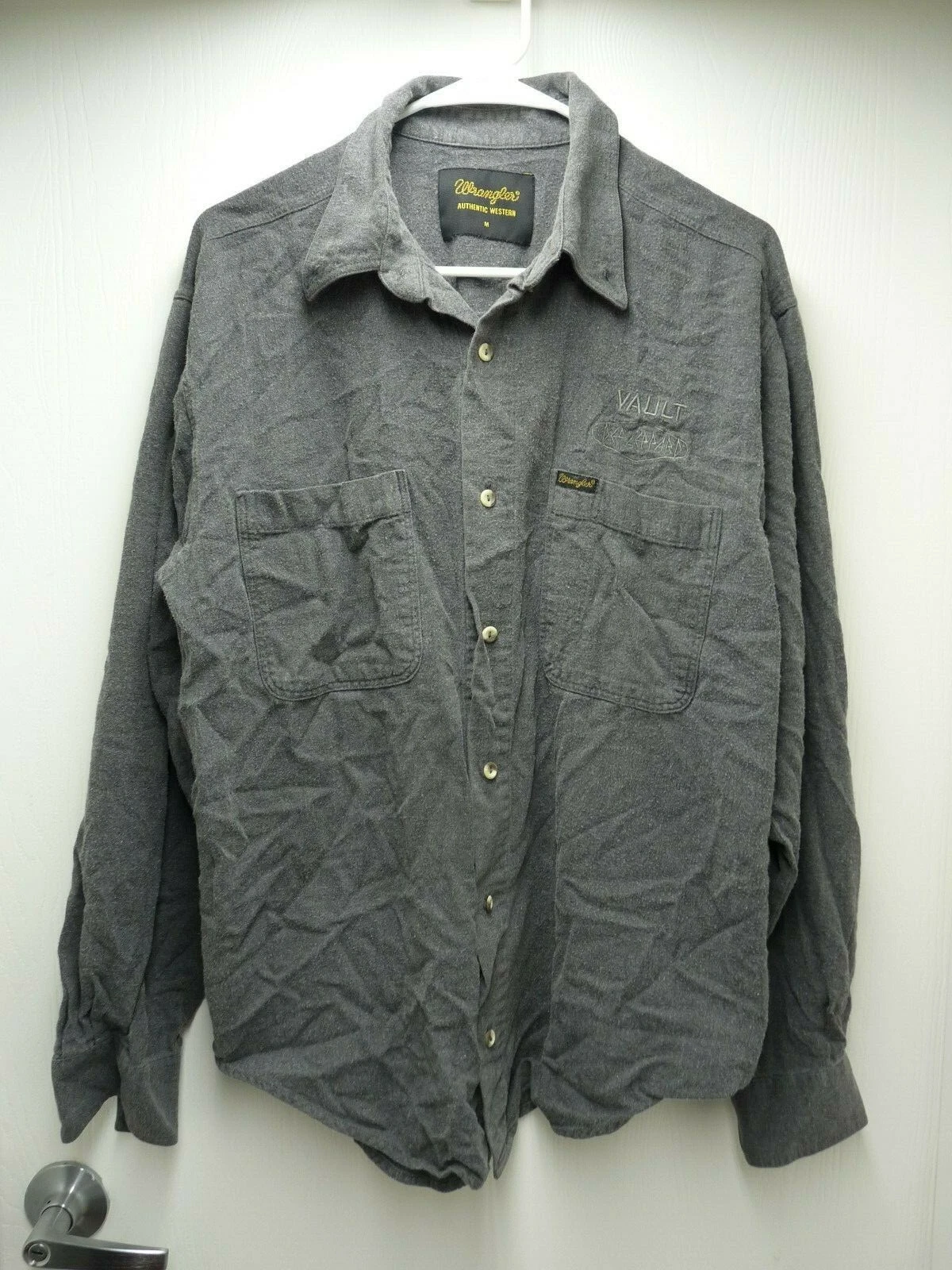 Def Leppard Band REAL CREW Vault World Tour Issued Medium Dress Shirt SS2