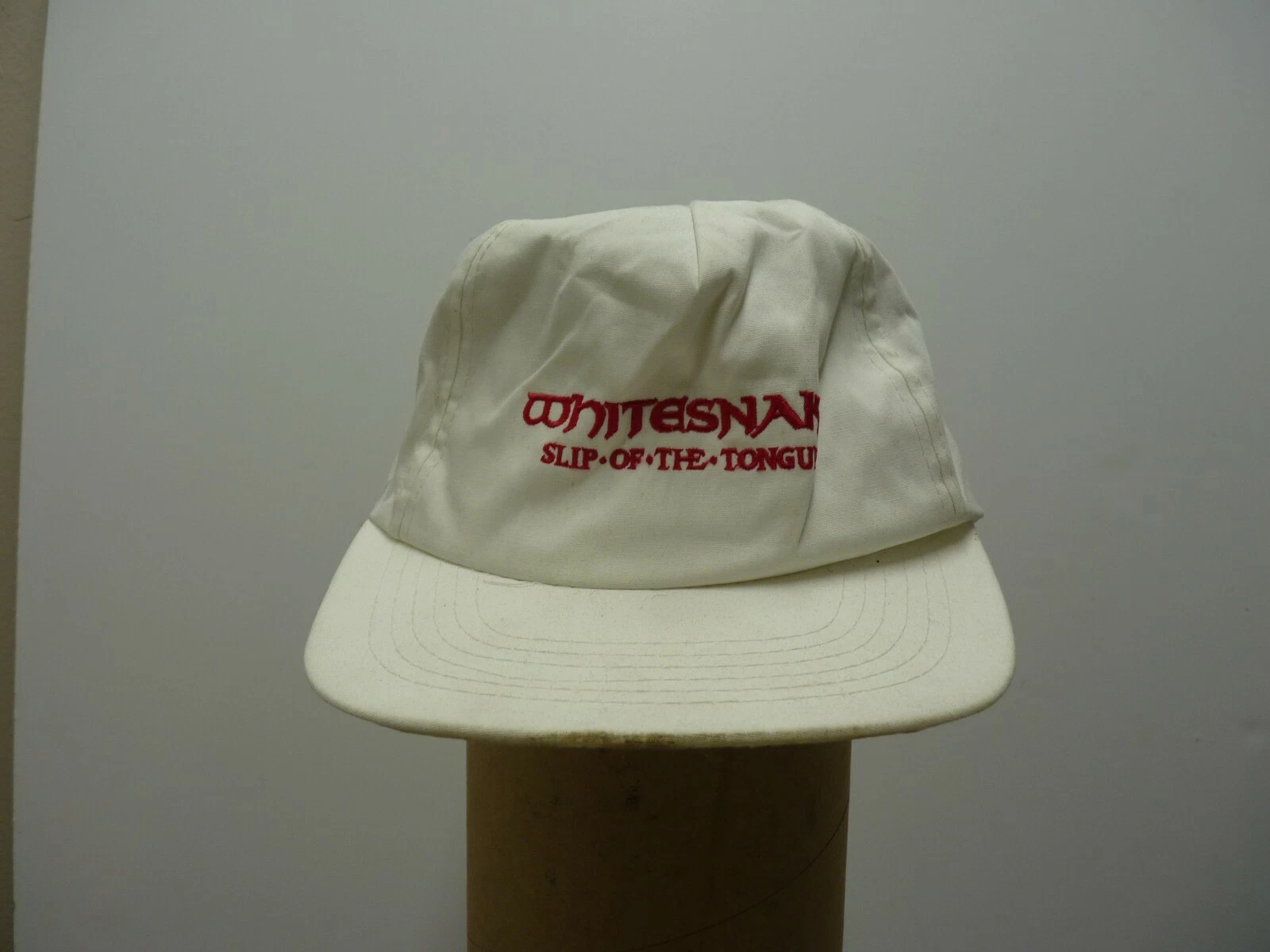 VINTAGE ORIGINAL WHITESNAKE SLIP OF THE TONGUE 1990 CONCERT TOUR HAT WHITE COLLECTIBLE MEMORABILIA