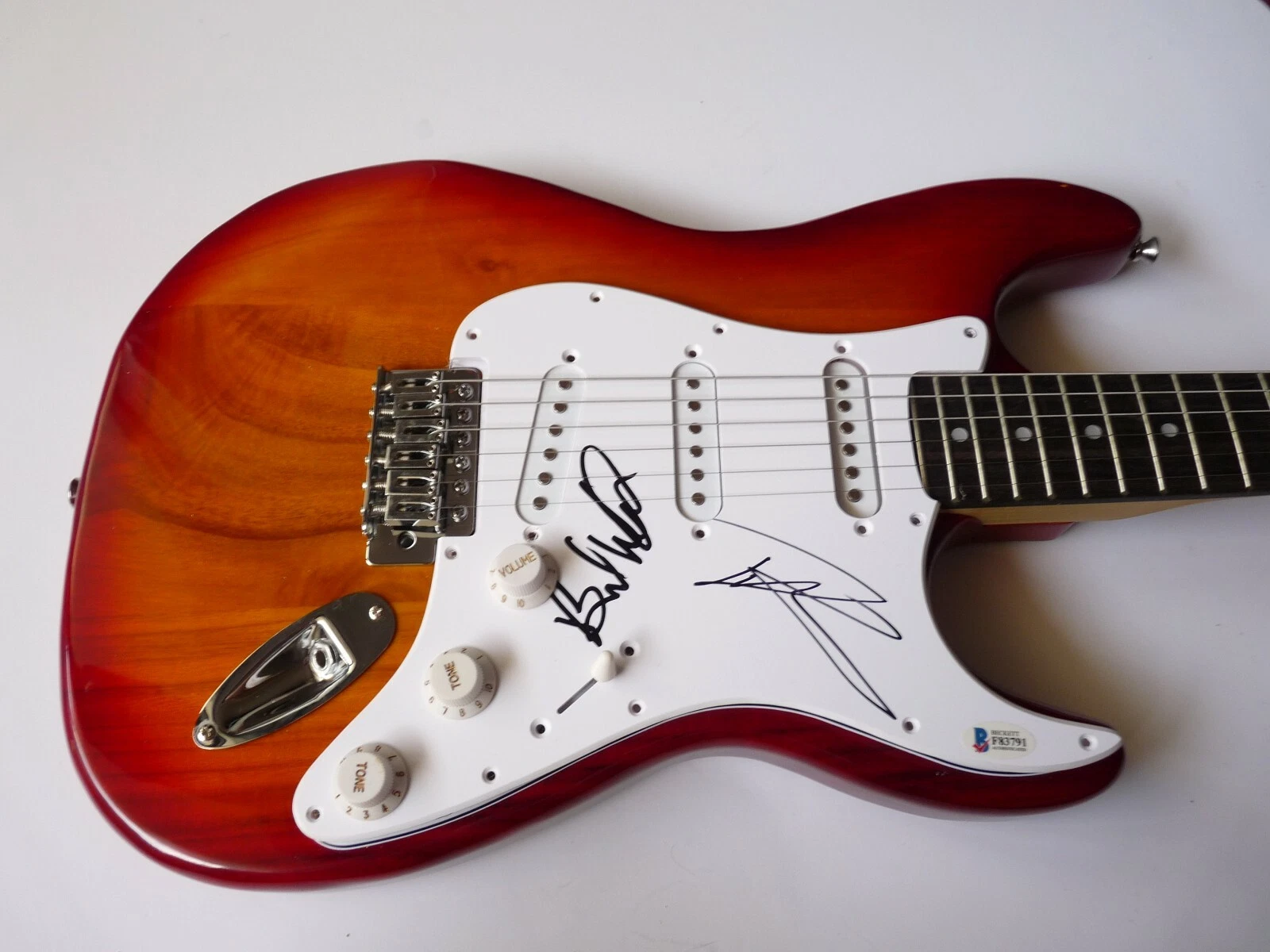 Brad Whitford Tom Hamilton Aerosmith Signed Autographed Guitar Beckett Certified