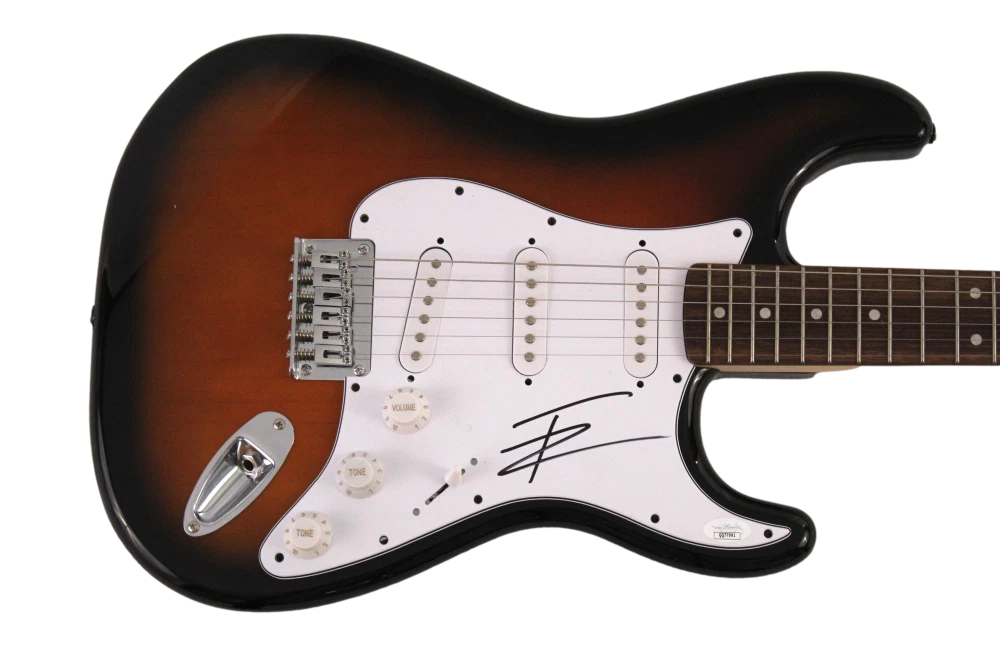 THOMAS RHETT SIGNED AUTOGRAPH FULL SIZE FENDER ELECTRIC GUITAR LIFE CHANGES JSA