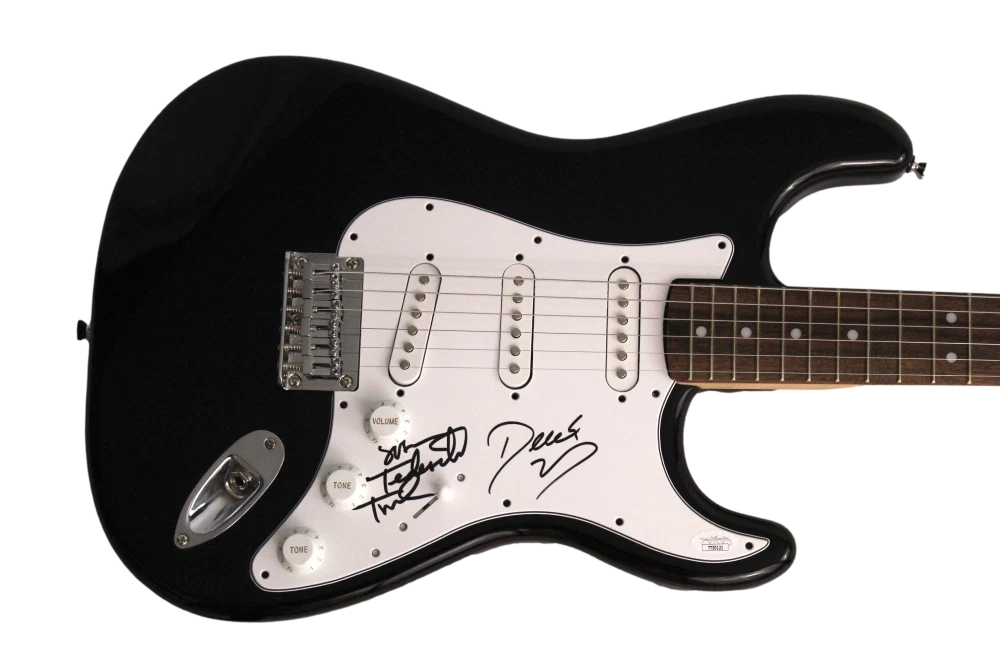 TEDESCHI TRUCKS BAND SIGNED AUTOGRAPH FULL SIZE B FENDER ELECTRIC GUITAR W/ JSA