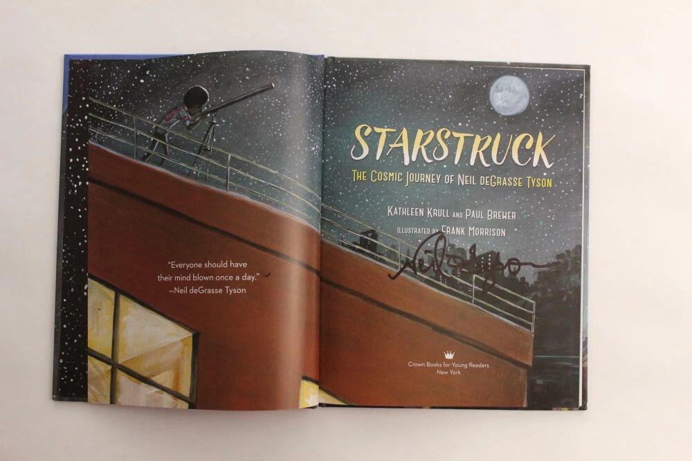 NEIL DEGRASSE TYSON SIGNED AUTOGRAPH 