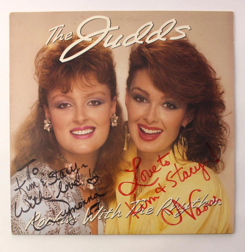 NAOMI JUDD & WYNONNA JUDD SIGNED AUTOGRAPH ALBUM VINYL RECORD THE JUDDS JSA COA