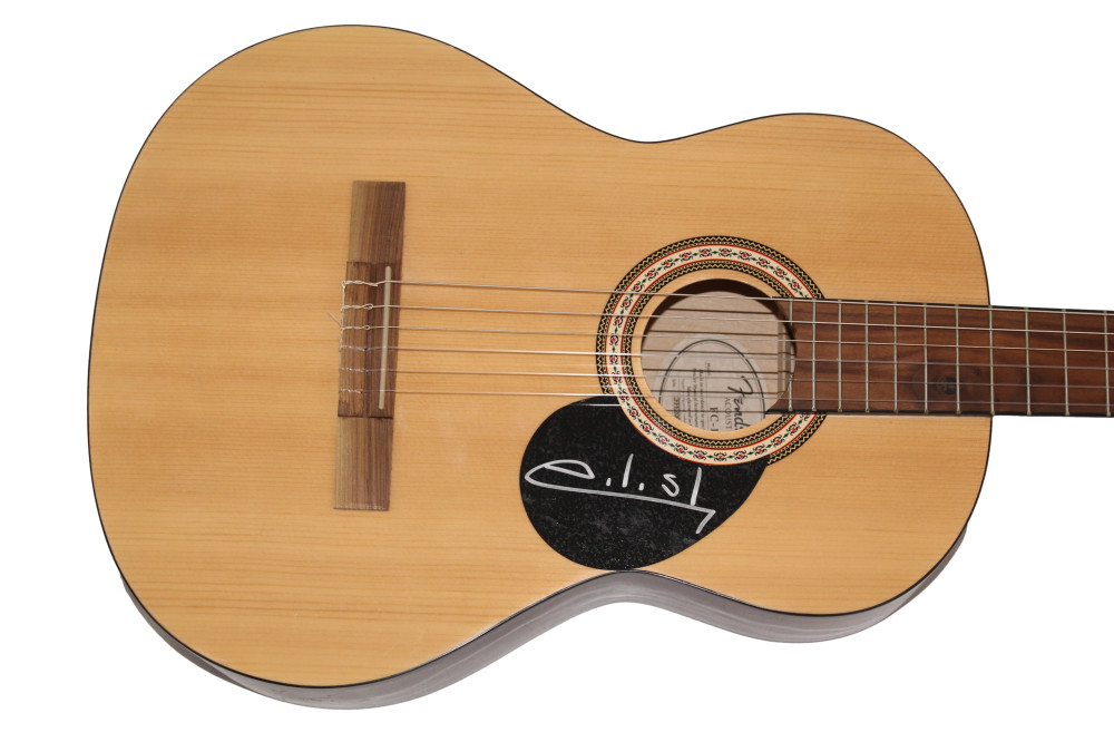 BILLIE EILISH SIGNED AUTOGRAPH FULL SIZE FENDER ACOUSTIC GUITAR - VERY RARE JSA