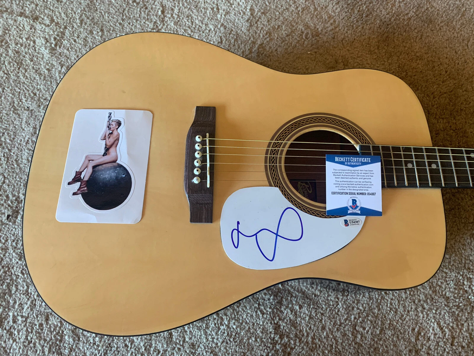 Miley Cyrus Signed Autographed Acoustic Guitar Beckett Certified