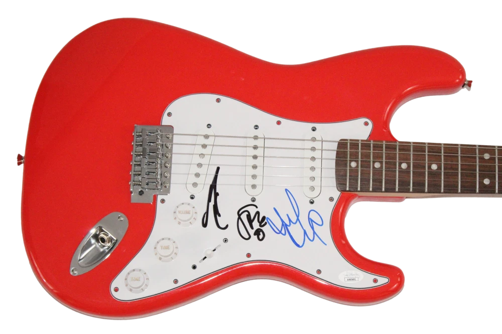 Pearl Jam - Mike McCready Matt Cameron Stone Gossard Signed Autograph Guitar JSA