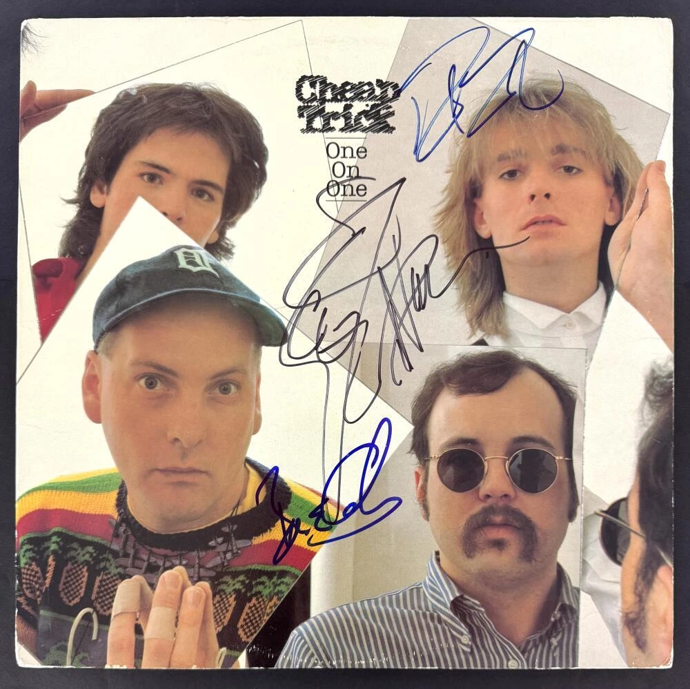 Bun E Carlos Rick Nielsen and Robin Zander Signed Autograph Album Record w/ JSA